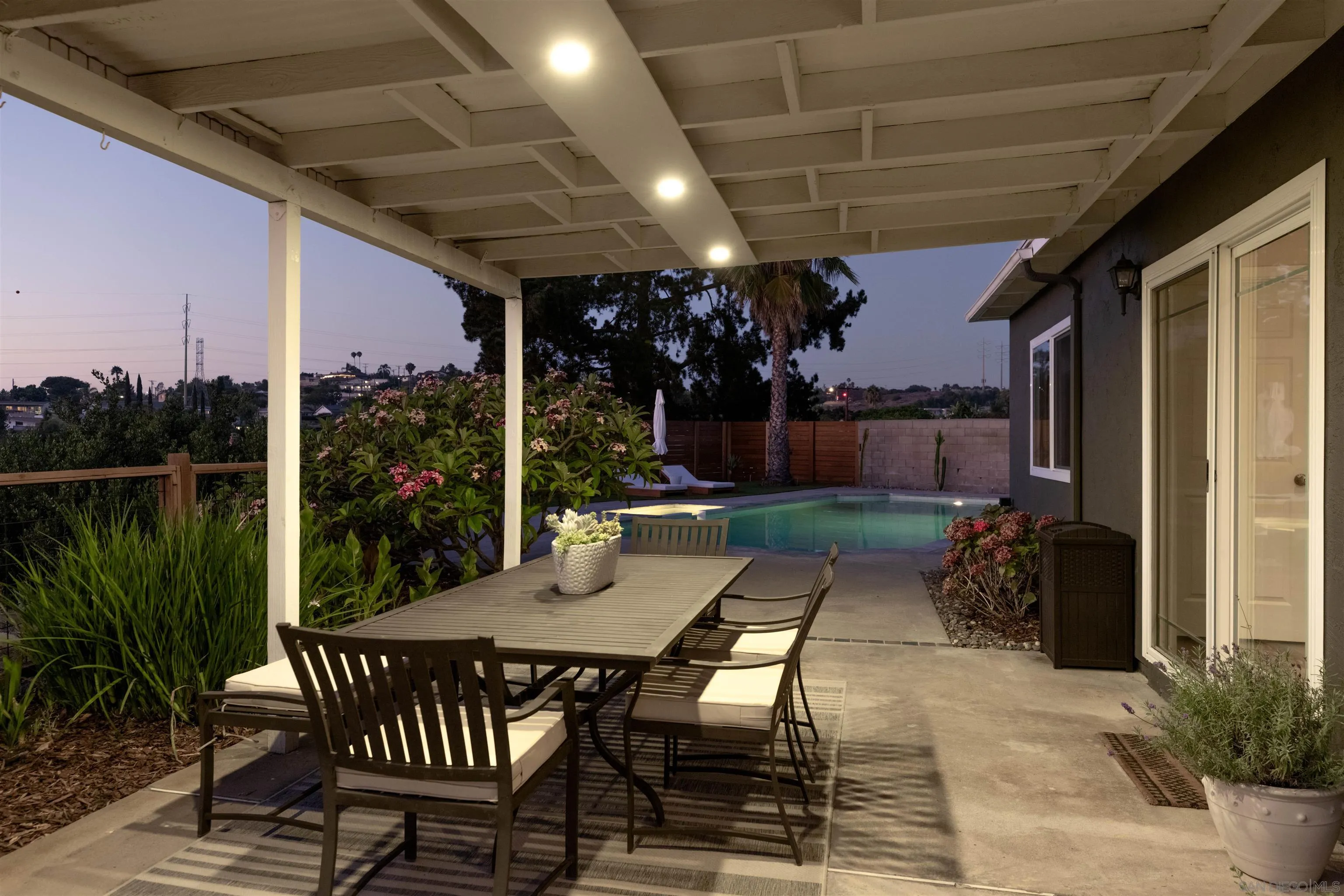 https://cdn.realtyfeed.com/cdn/127/260019150/731d6f1dd6928b10bb5aa4d5aeccac2e.webp