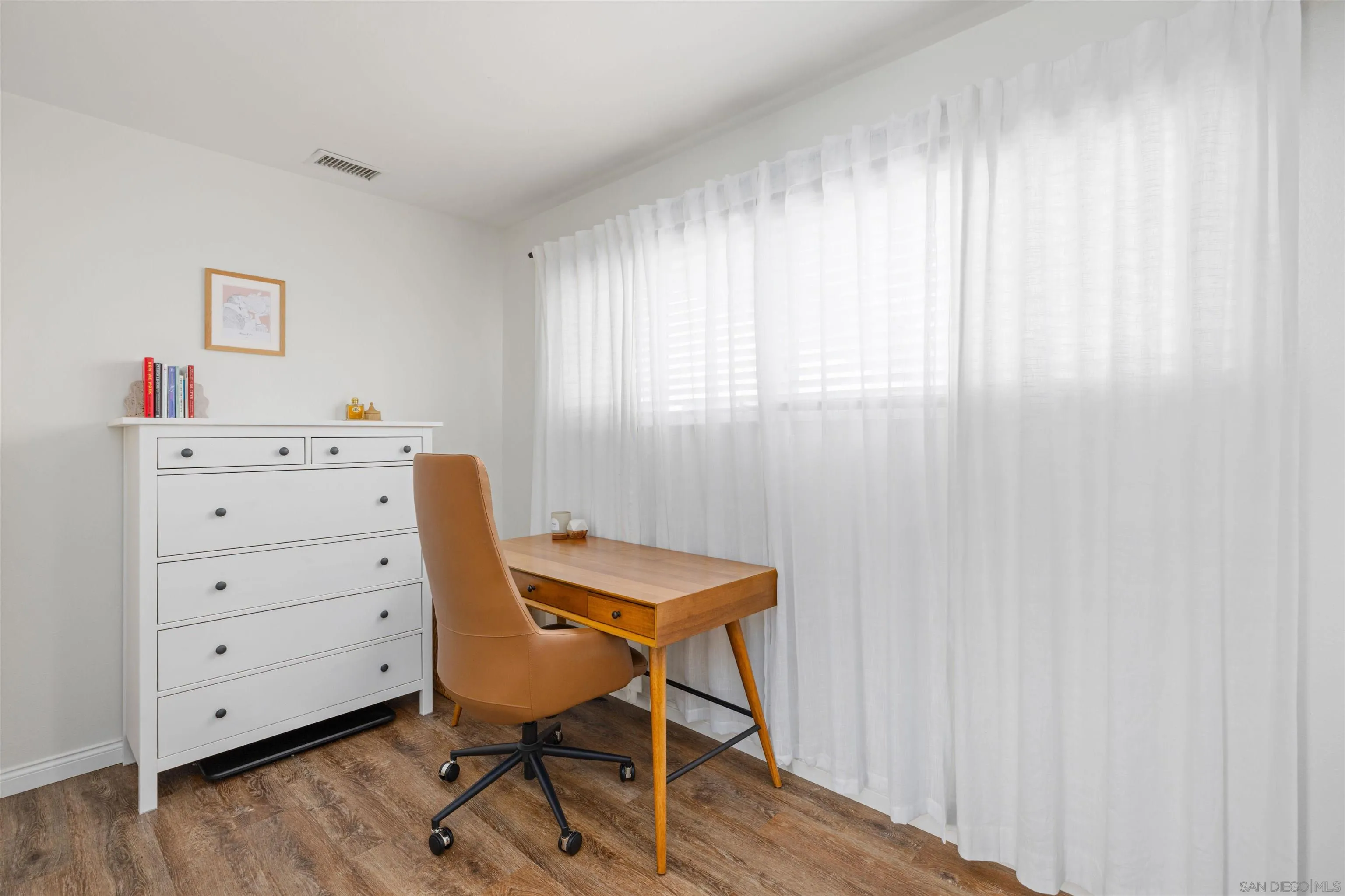 https://cdn.realtyfeed.com/cdn/127/260019150/ad1b278608e116e49e32b3da0ddb1c12.webp