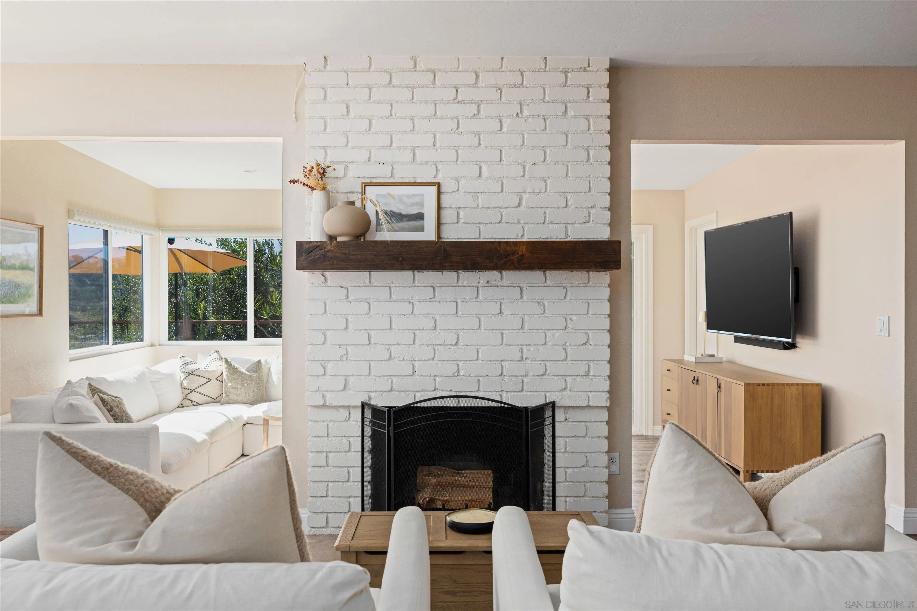 https://cdn.realtyfeed.com/cdn/127/260019150/b684fc7ca3d06e39862a0b0d8f687be2.webp