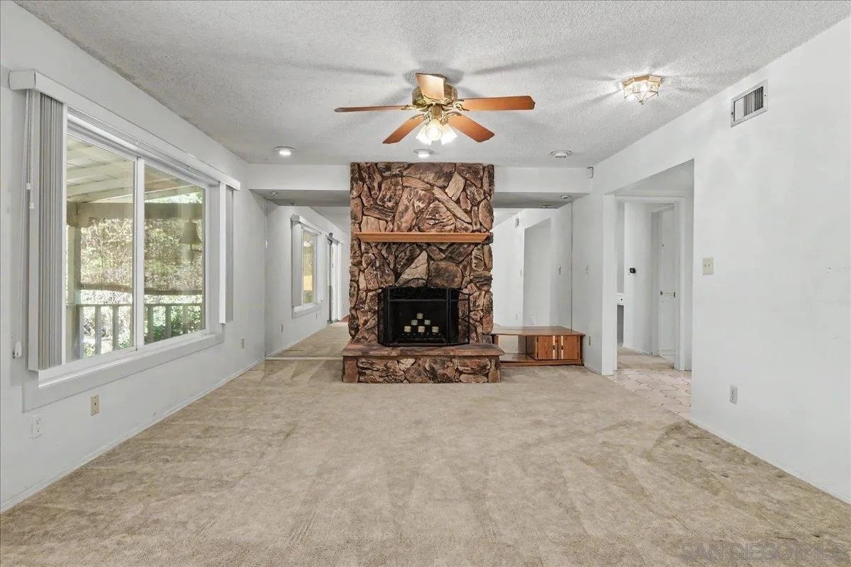 https://cdn.realtyfeed.com/cdn/127/260019157/1a4970985d2c0ee152ca6aefc8859928.webp