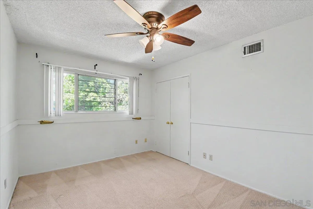 https://cdn.realtyfeed.com/cdn/127/260019157/4d81f4ee31ad9d8bca5403d8ea0b6fdc.webp