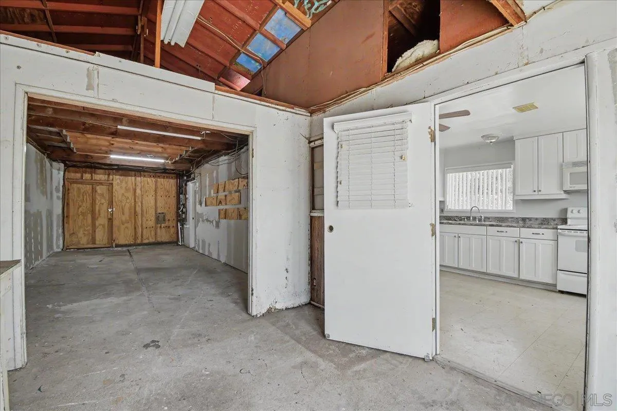 https://cdn.realtyfeed.com/cdn/127/260019157/6da3cee273dda447606dcb962d89bd1b.webp