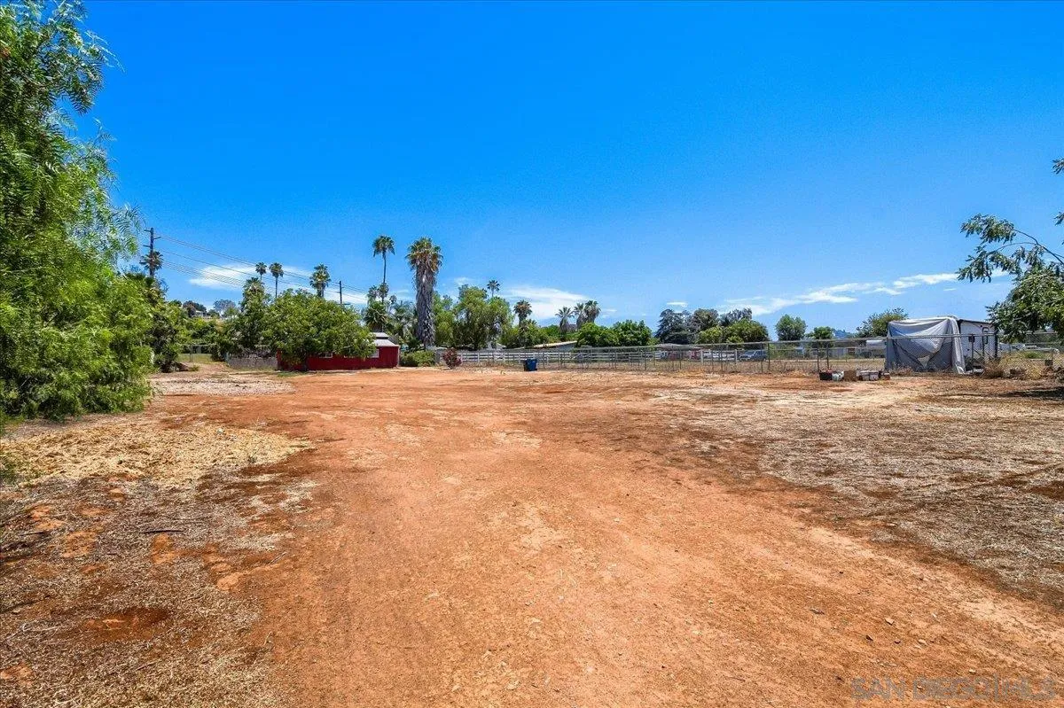 https://cdn.realtyfeed.com/cdn/127/260019157/7e689b8db4aae64080d75b36b4175902.webp