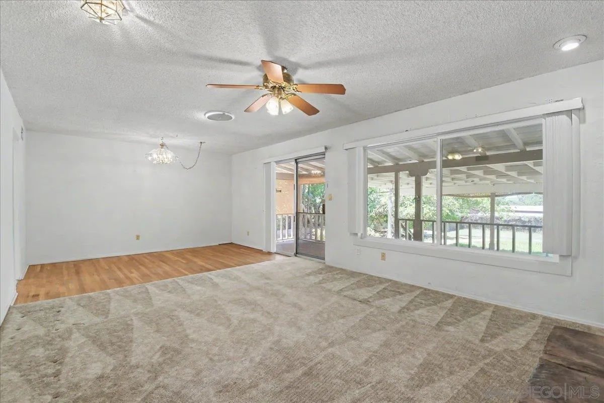https://cdn.realtyfeed.com/cdn/127/260019157/fecb67c6081d08611e521e8ae622cd3f.webp