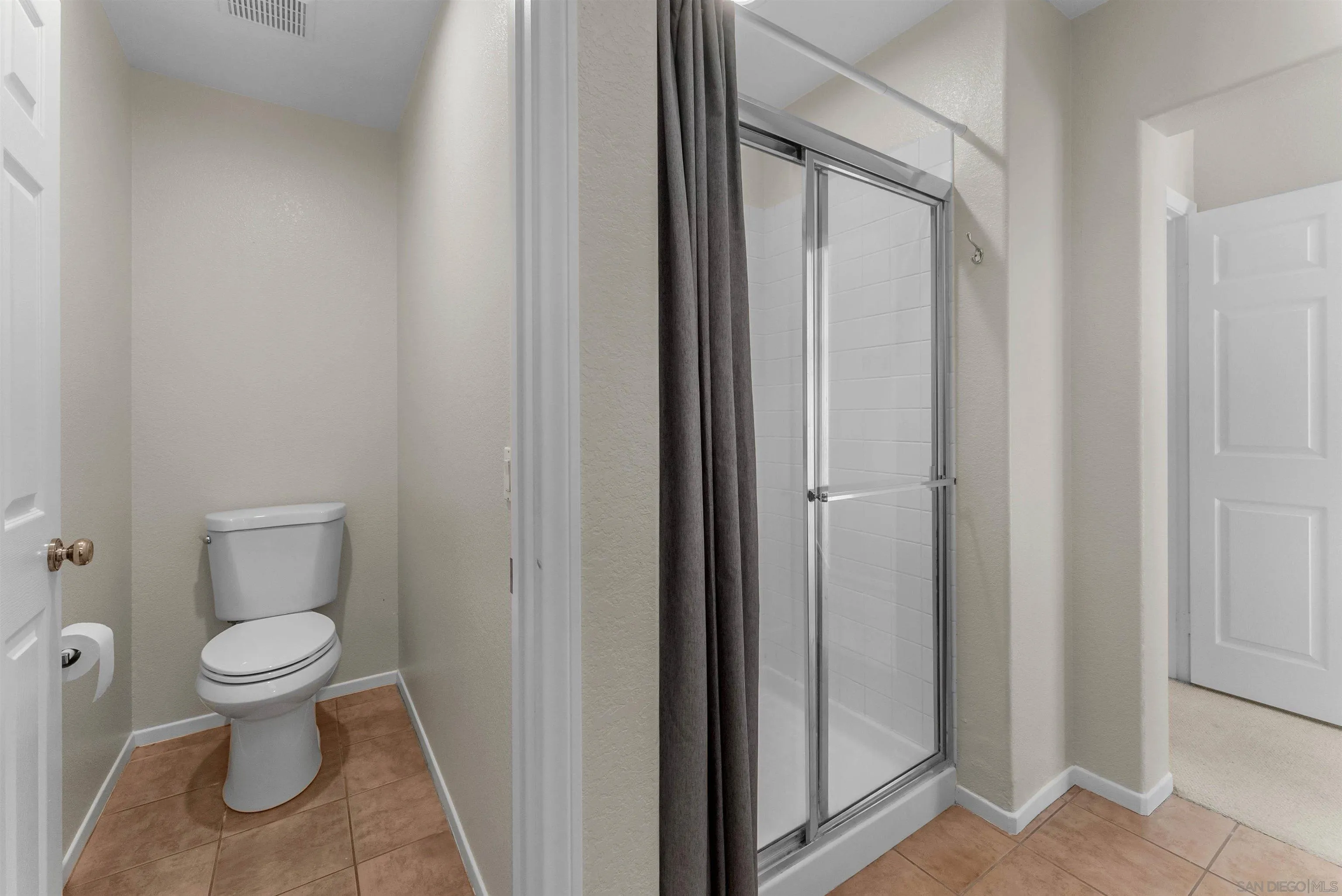 https://cdn.realtyfeed.com/cdn/127/260019160/1d417acaa6ad829f7d3907ba1463e524.webp