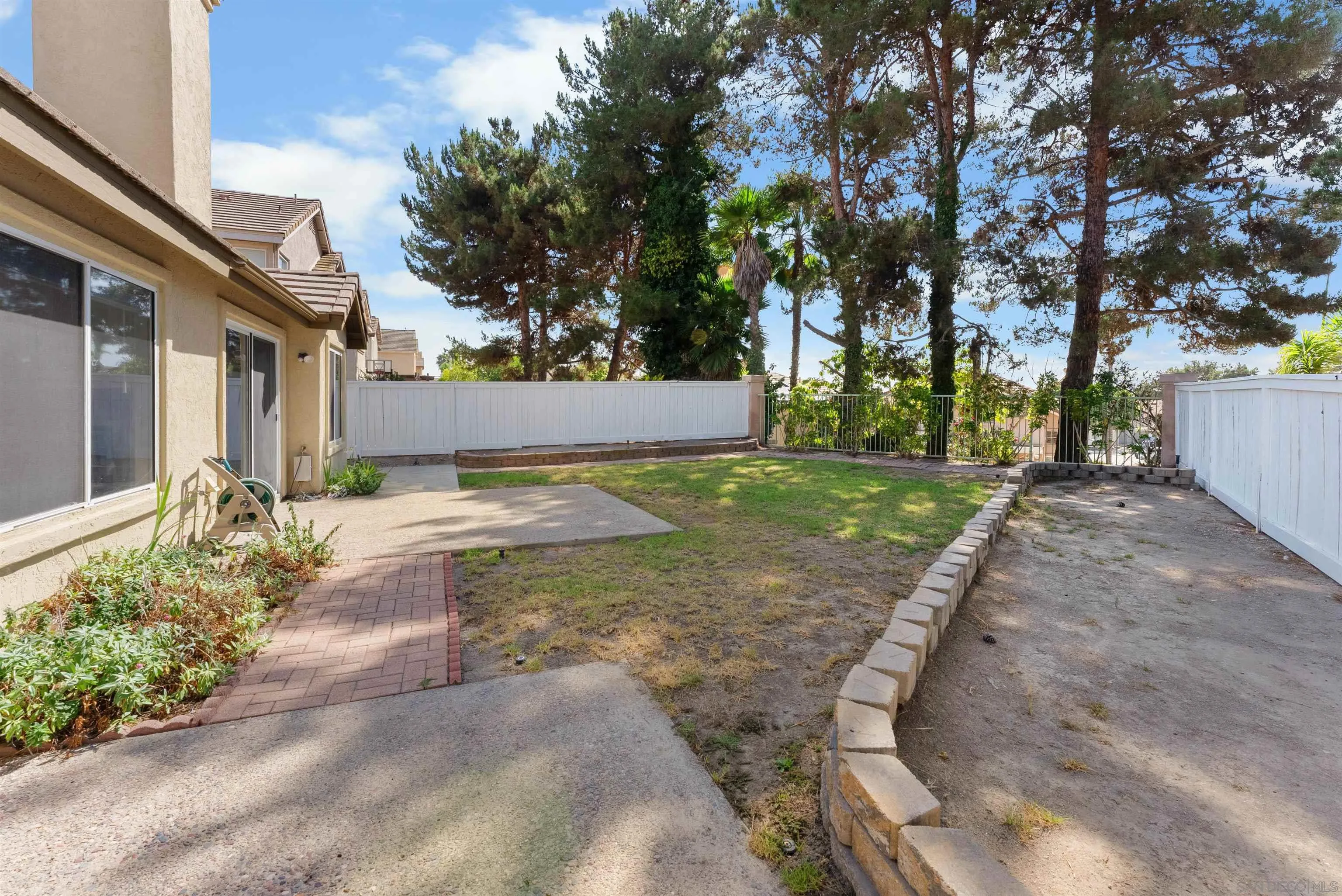 https://cdn.realtyfeed.com/cdn/127/260019160/2f71c25147a457f727b70e9eb3113d26.webp