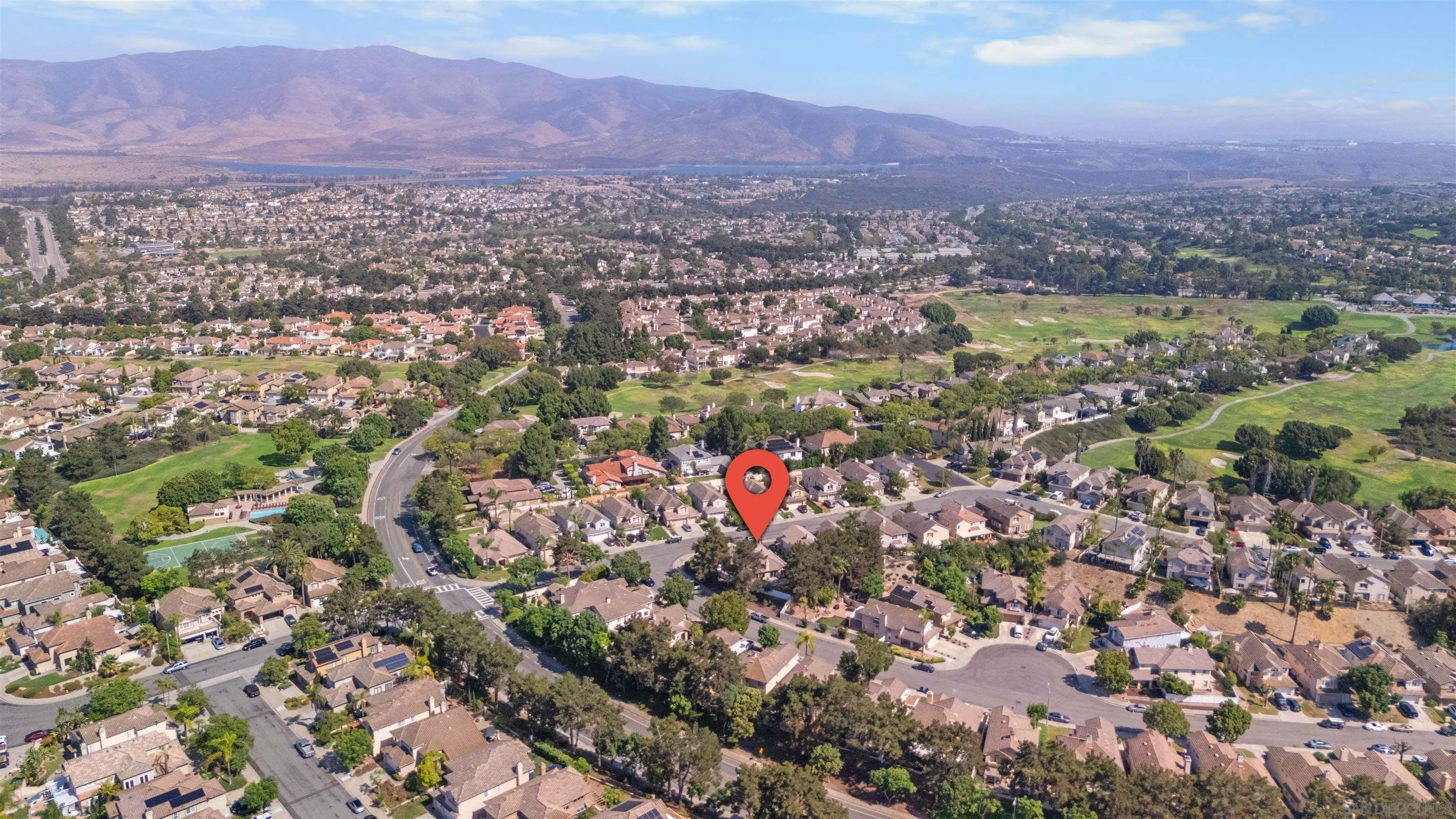 https://cdn.realtyfeed.com/cdn/127/260019160/7931f85d85f37dc6c952b57c80f08916.webp