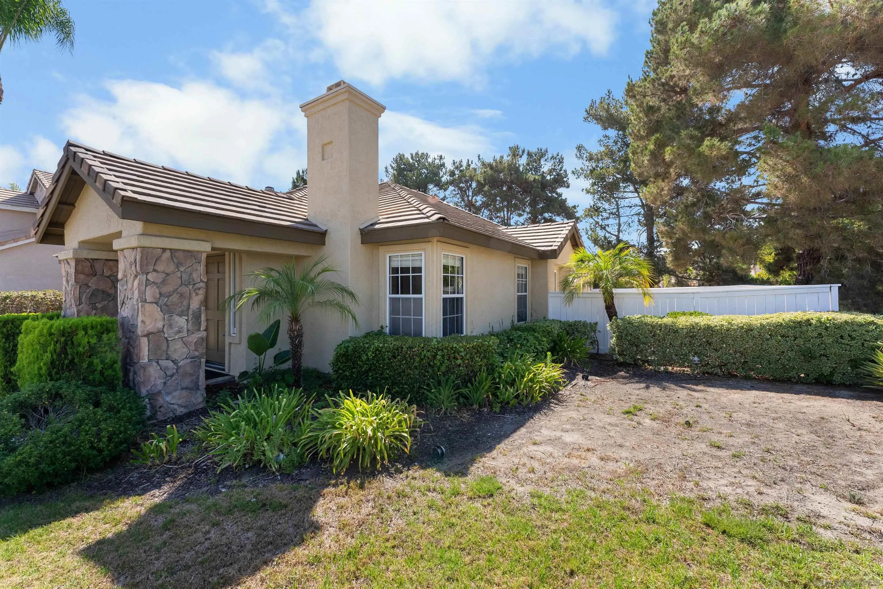 https://cdn.realtyfeed.com/cdn/127/260019160/7c549bbd6b057f7e11cfe3dfa48334b2.webp