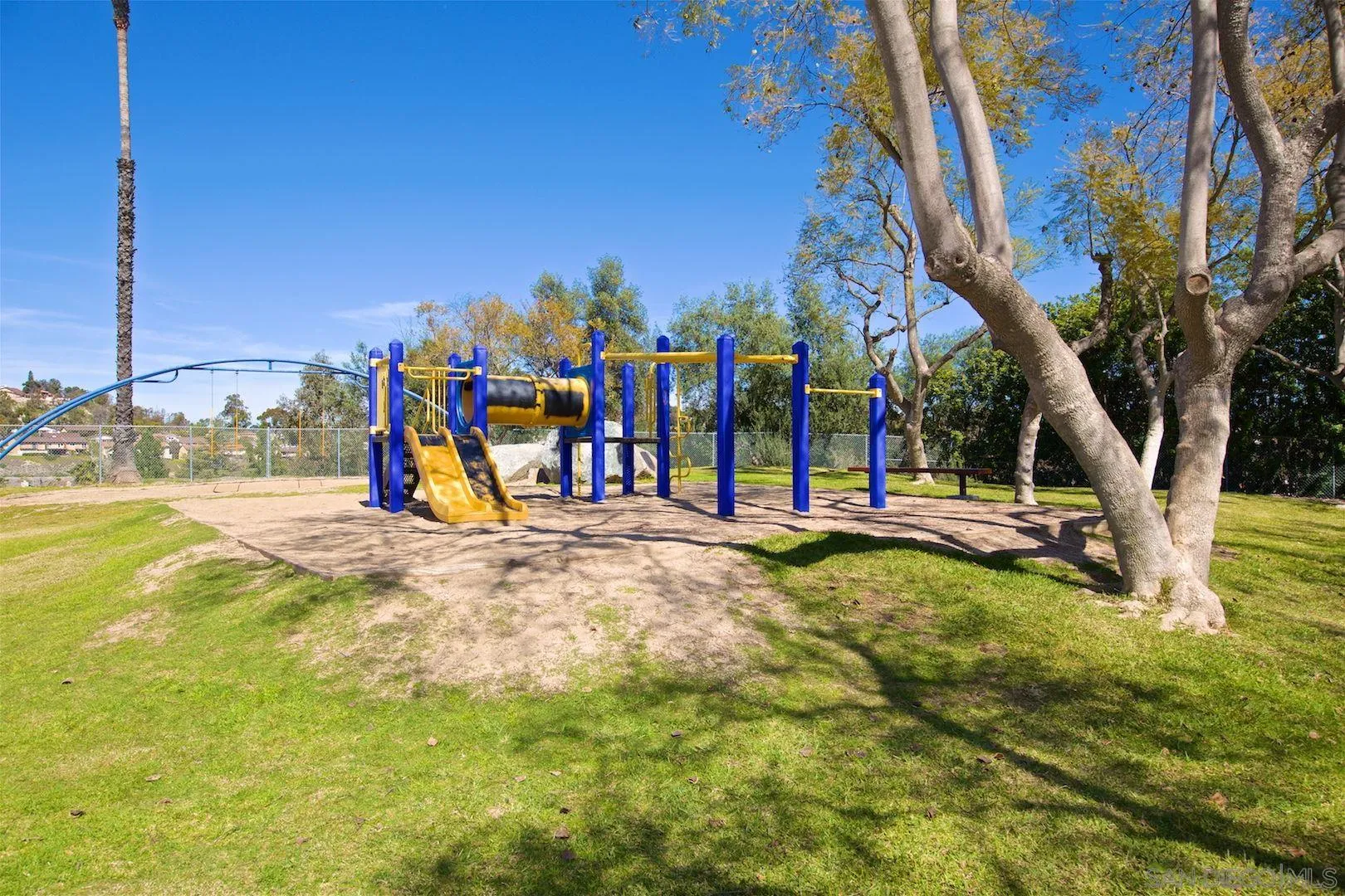 https://cdn.realtyfeed.com/cdn/127/260019163/63fb0017f97ef6d6dcef8ae76f04b029.webp