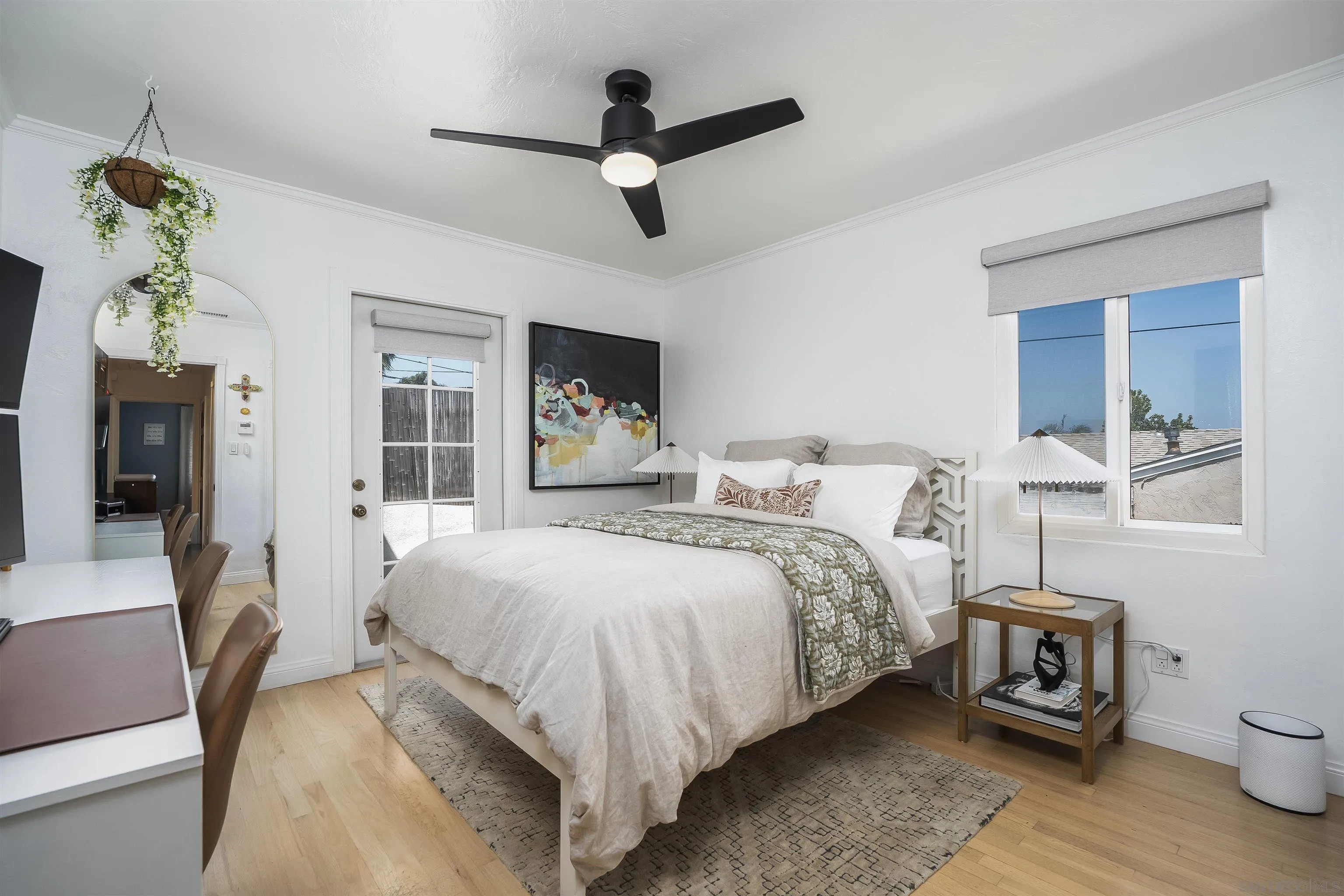 https://cdn.realtyfeed.com/cdn/127/260019165/307294edafb2739f8bb1131175d0895d.webp