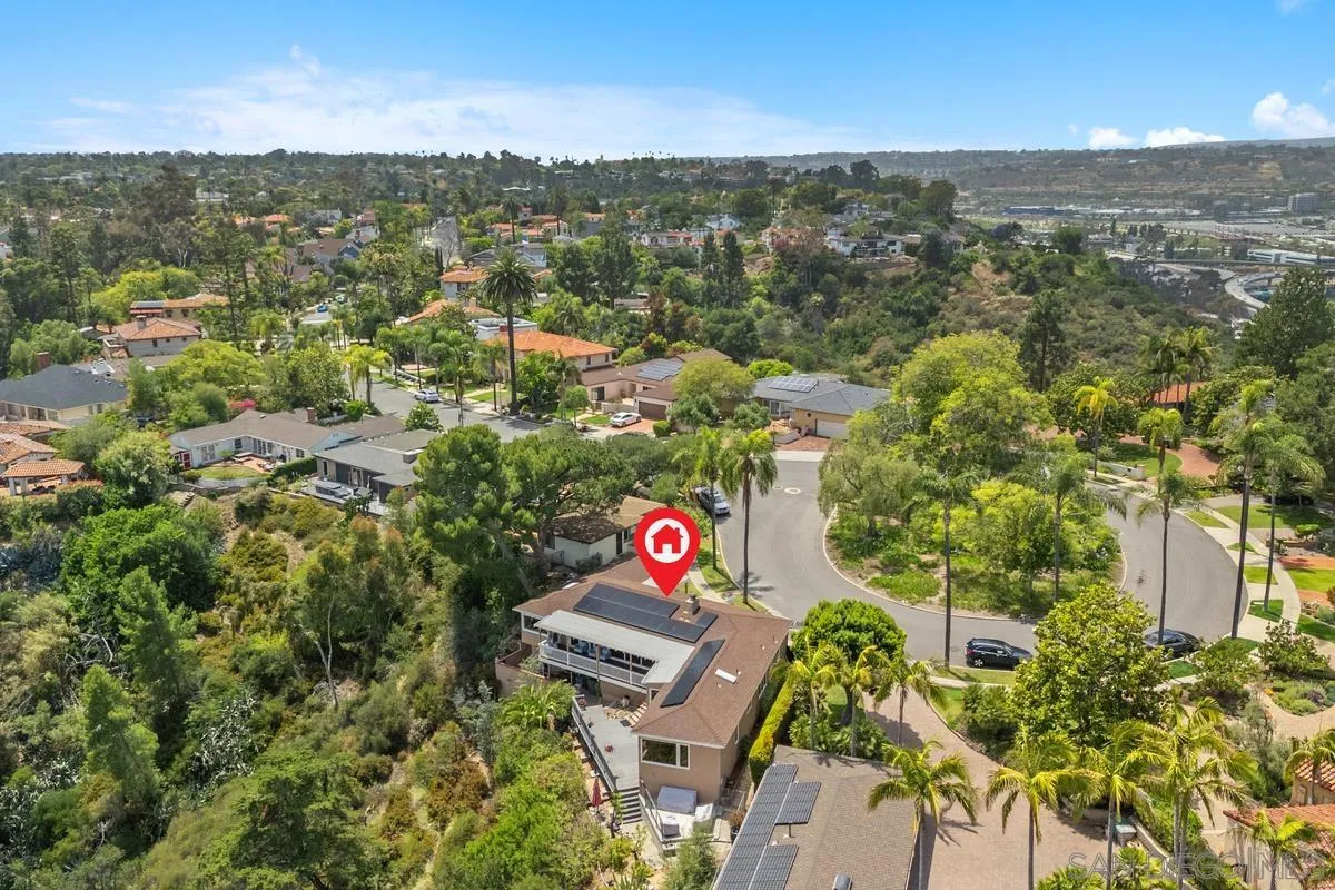https://cdn.realtyfeed.com/cdn/127/260019166/8c9fd8e399d965626c16270f5d13ec8e.webp