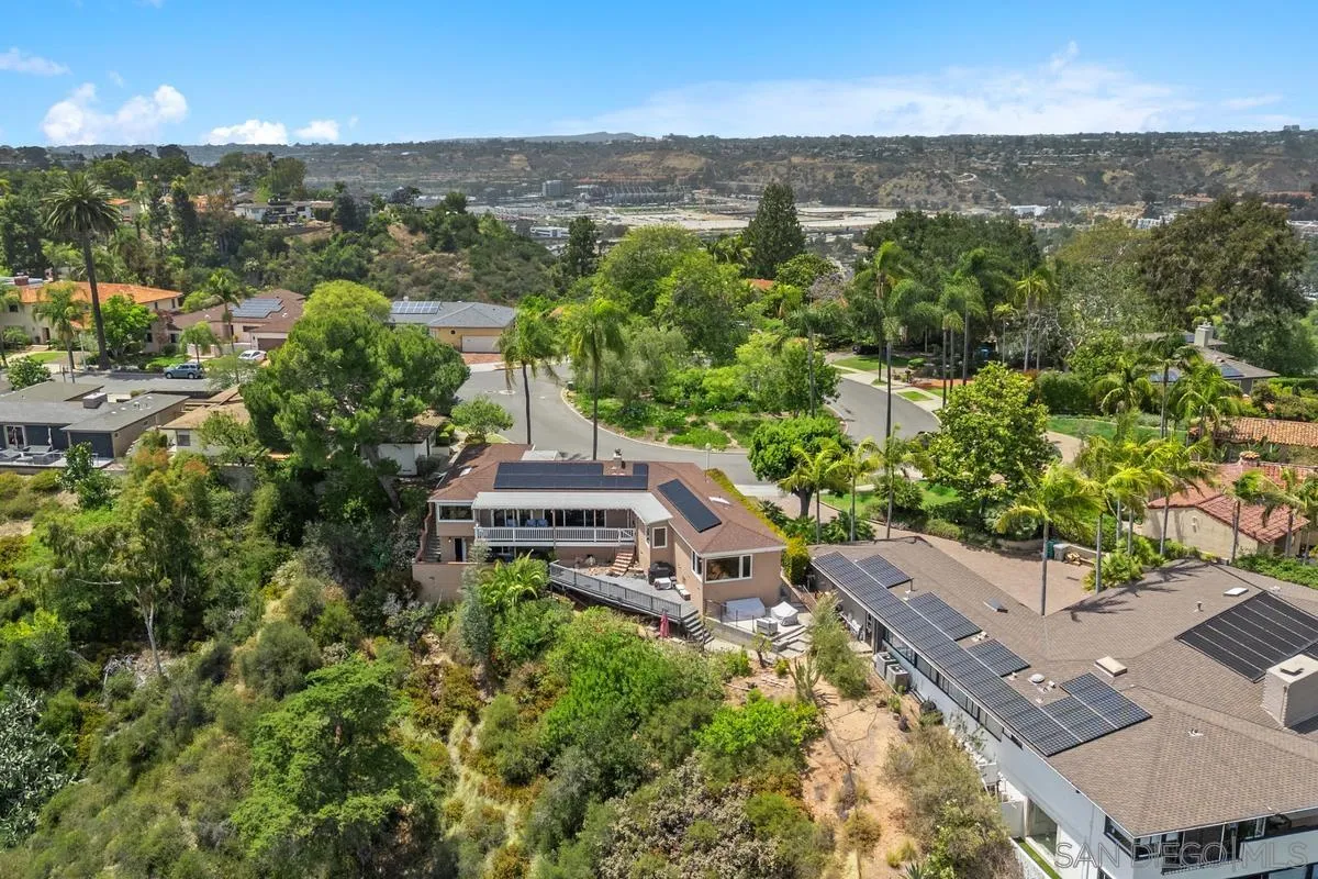 https://cdn.realtyfeed.com/cdn/127/260019166/be88c5669c3d6b6a82a82a7a6b679b24.webp