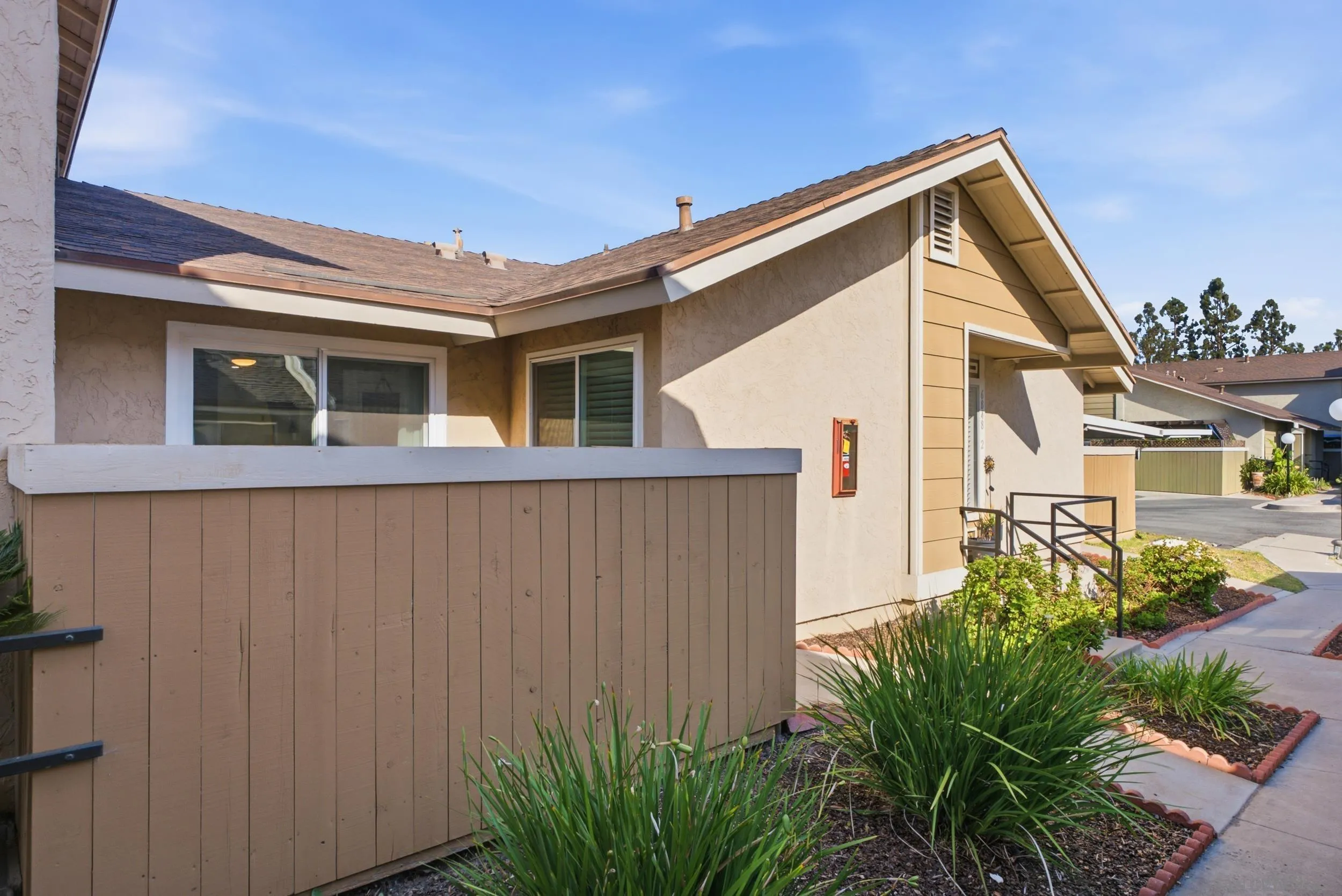 Photo #3: 260019167 Listing: Photo #3
