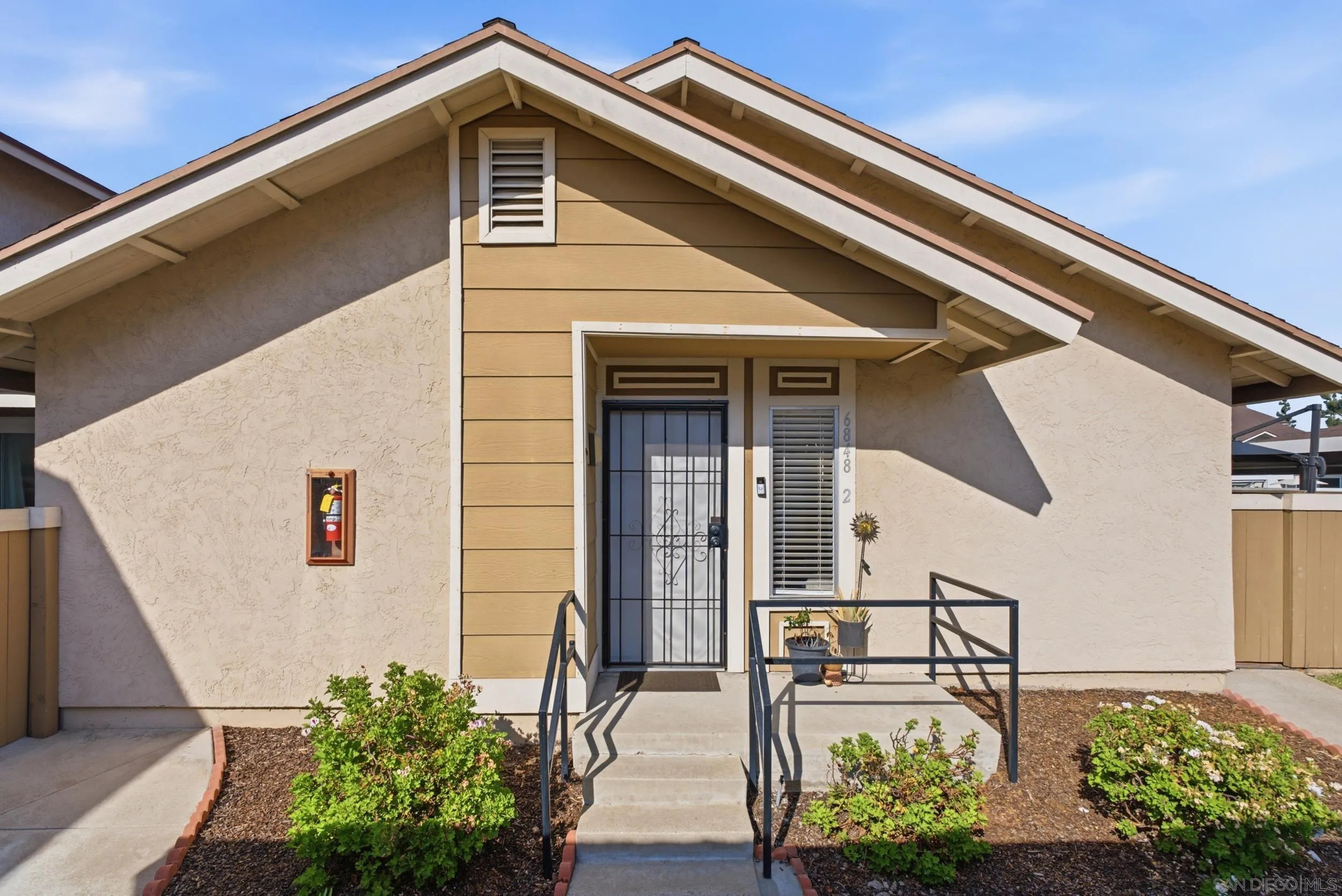 Photo #1: 260019167 Listing: Photo #1