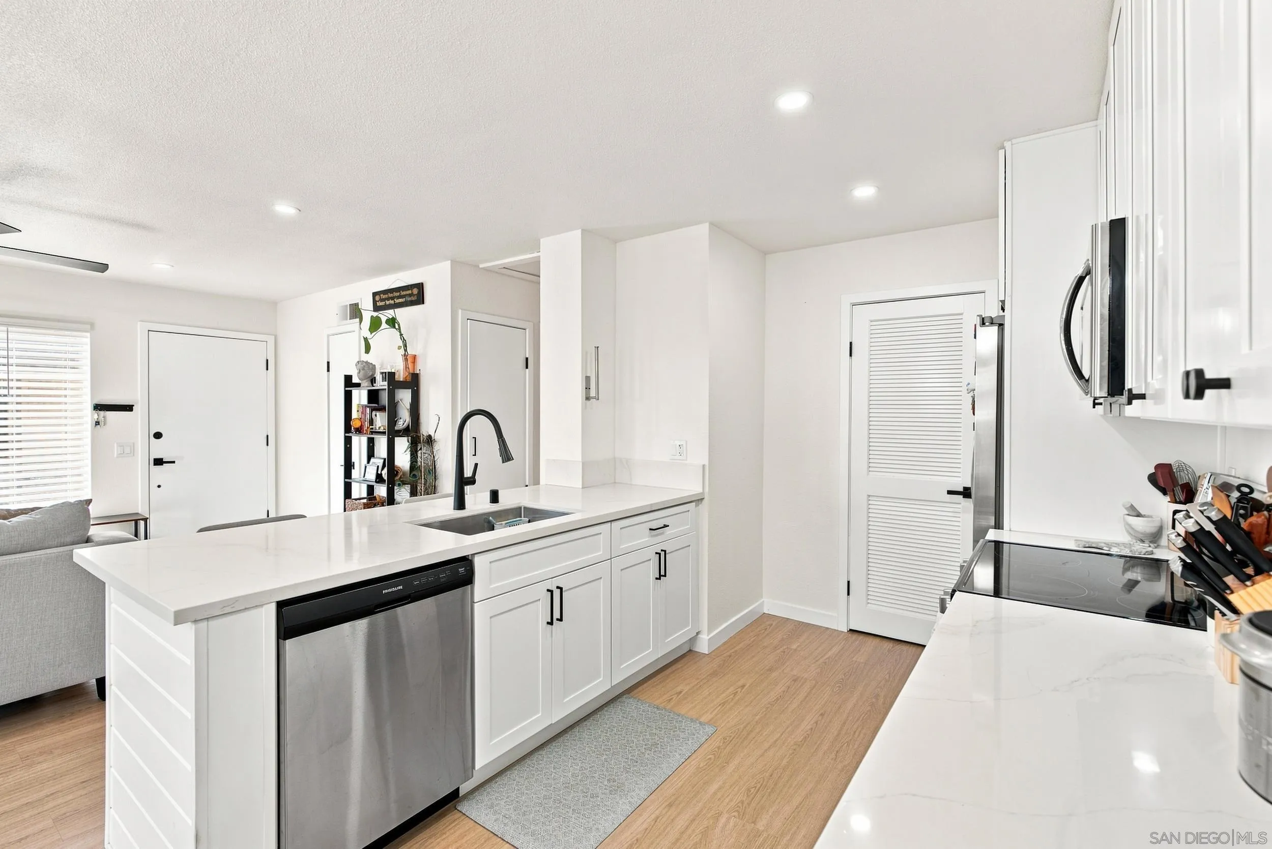 Photo #14: 260019167 Listing: Photo #14