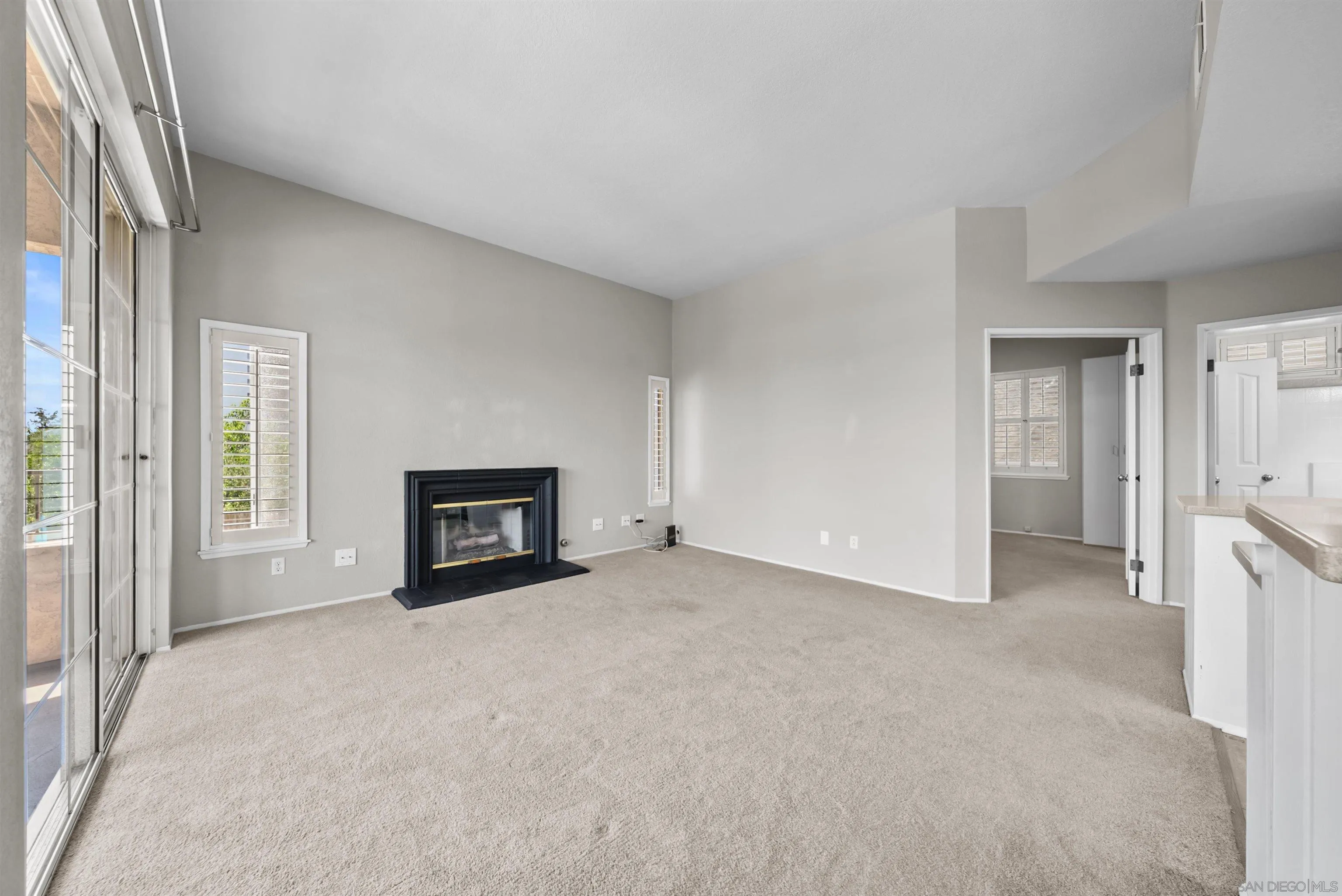 Photo #5: 260019174 Listing: Photo #5
