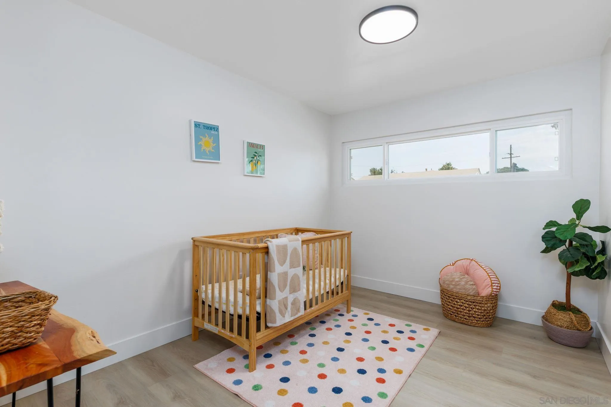 https://cdn.realtyfeed.com/cdn/127/260019175/7ae8bf401f524da3f74b3881f8954311.webp