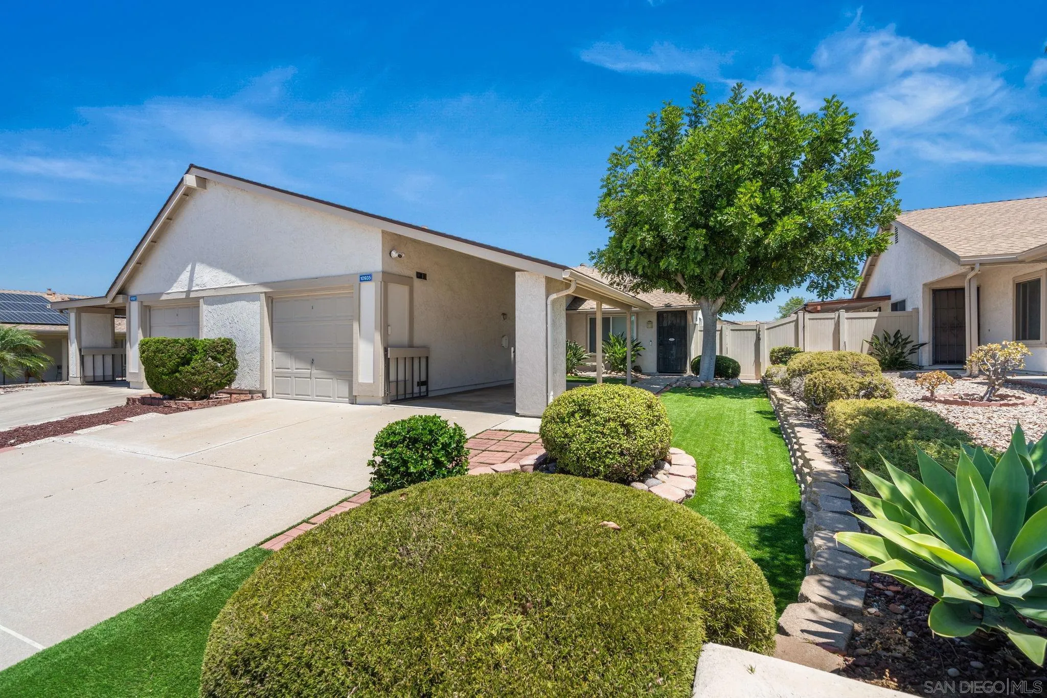 Photo #2: 260019177 Listing: Photo #2