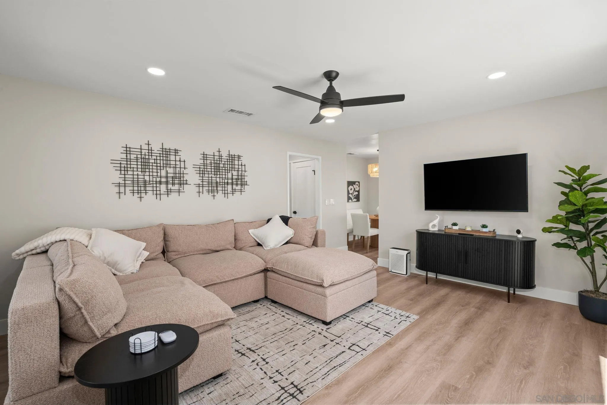 Photo #11: 260019177 Listing: Photo #11
