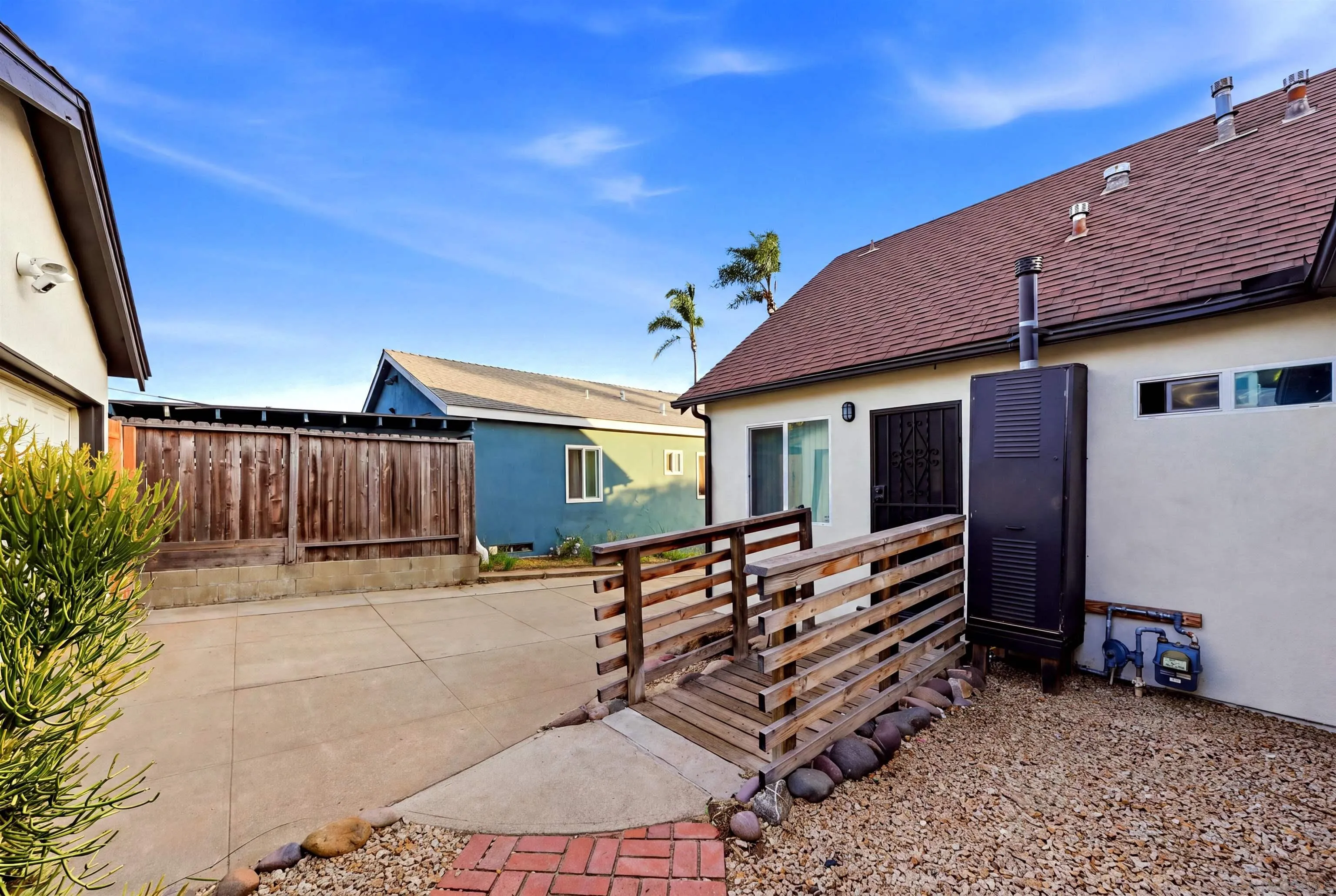 https://cdn.realtyfeed.com/cdn/127/260019178/004252c2fae95434dba9207bdd913c1d.webp