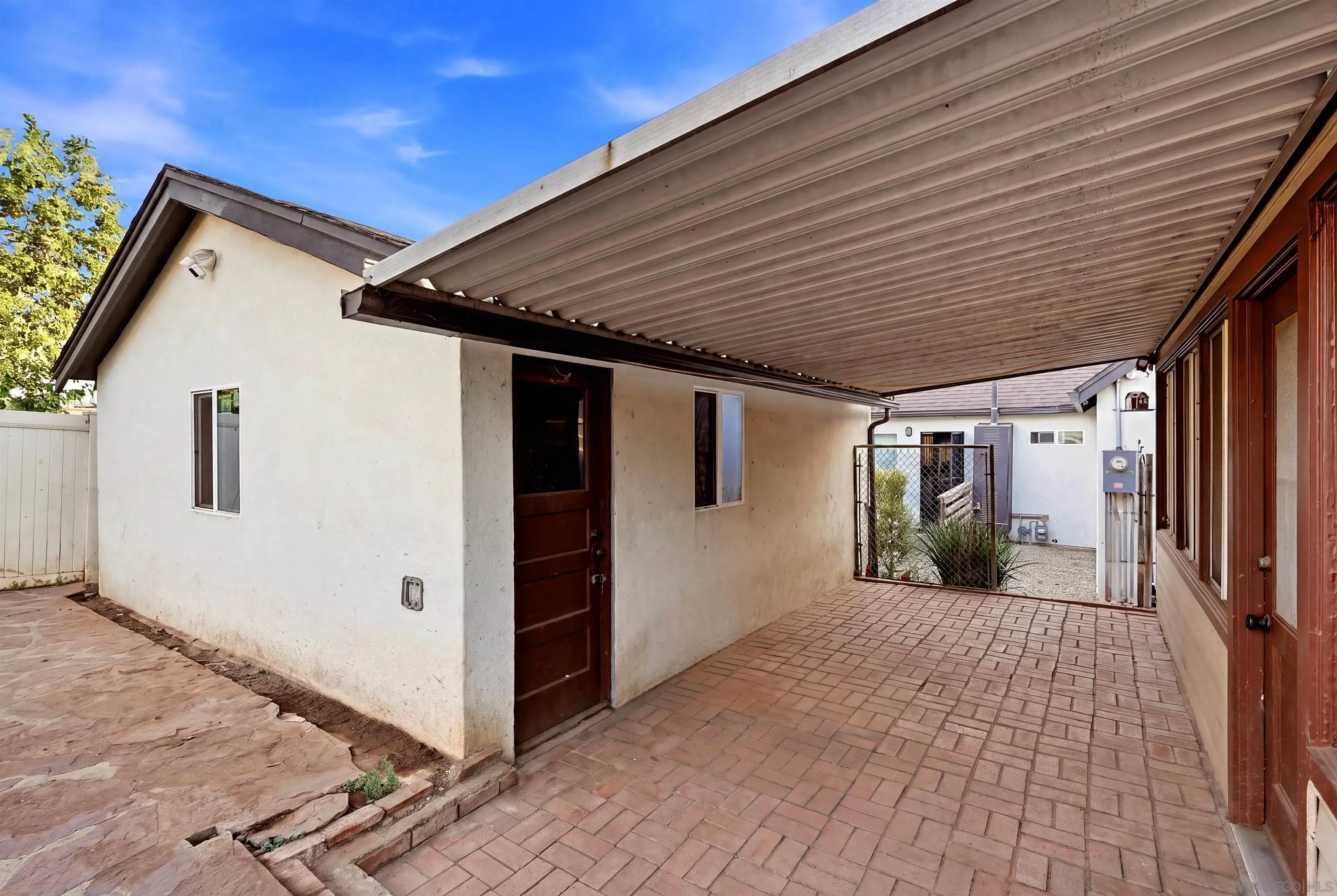 https://cdn.realtyfeed.com/cdn/127/260019178/3a2e8a1135f262a23b74b636920341d5.webp