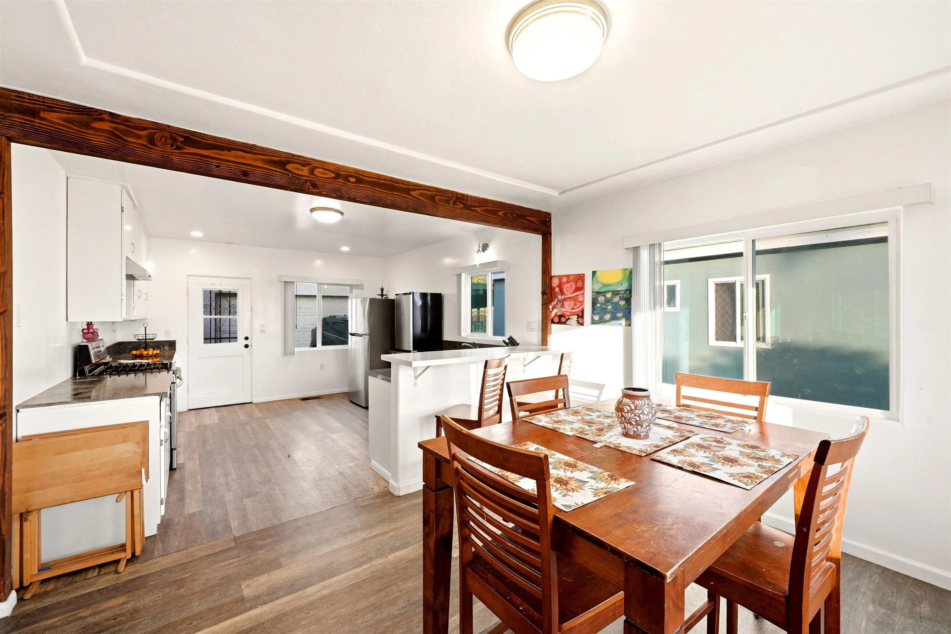 https://cdn.realtyfeed.com/cdn/127/260019178/890734511ec4b573be1ccba9645f0576.webp