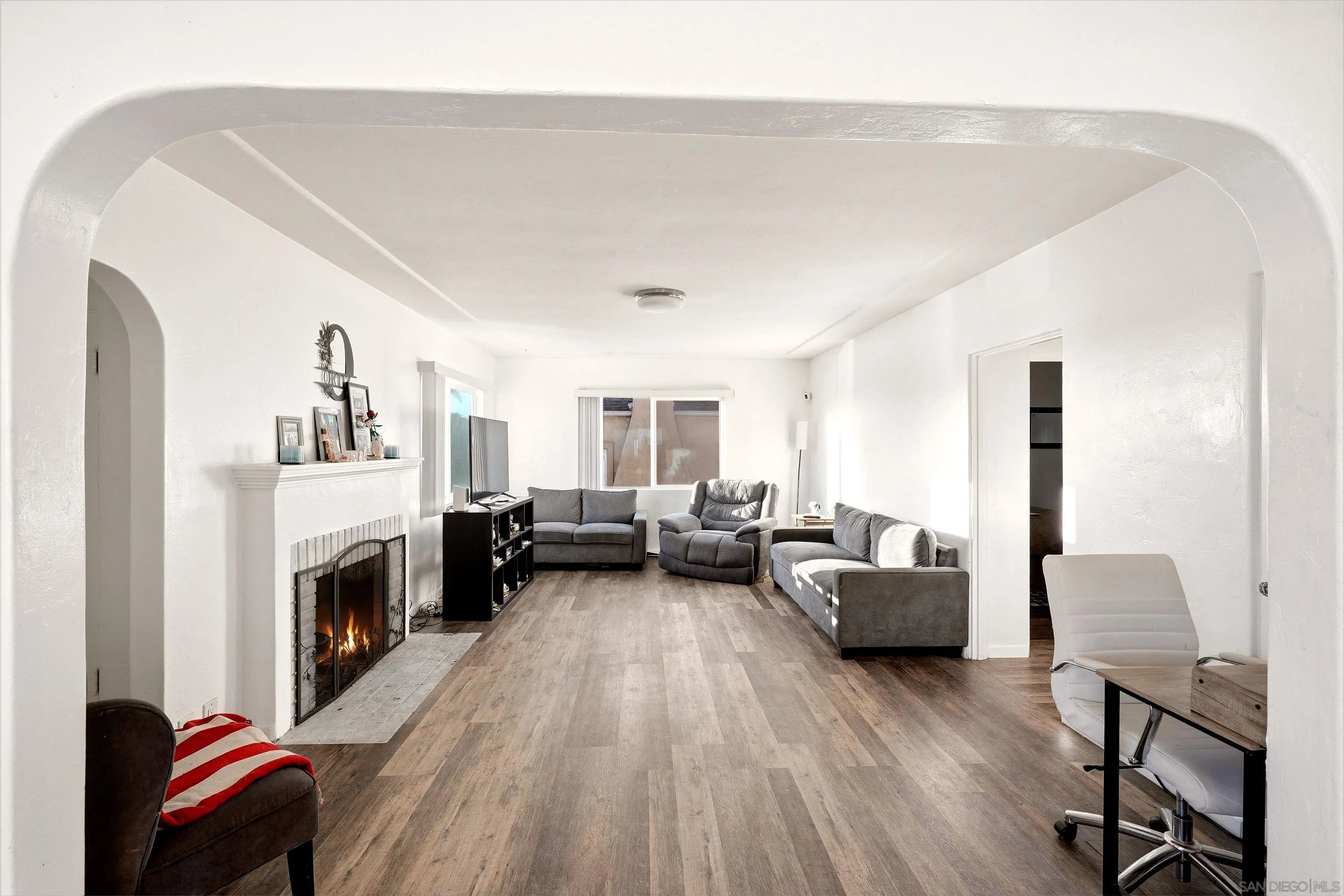 https://cdn.realtyfeed.com/cdn/127/260019178/b7608cb68657307a3e745093599ea43c.webp