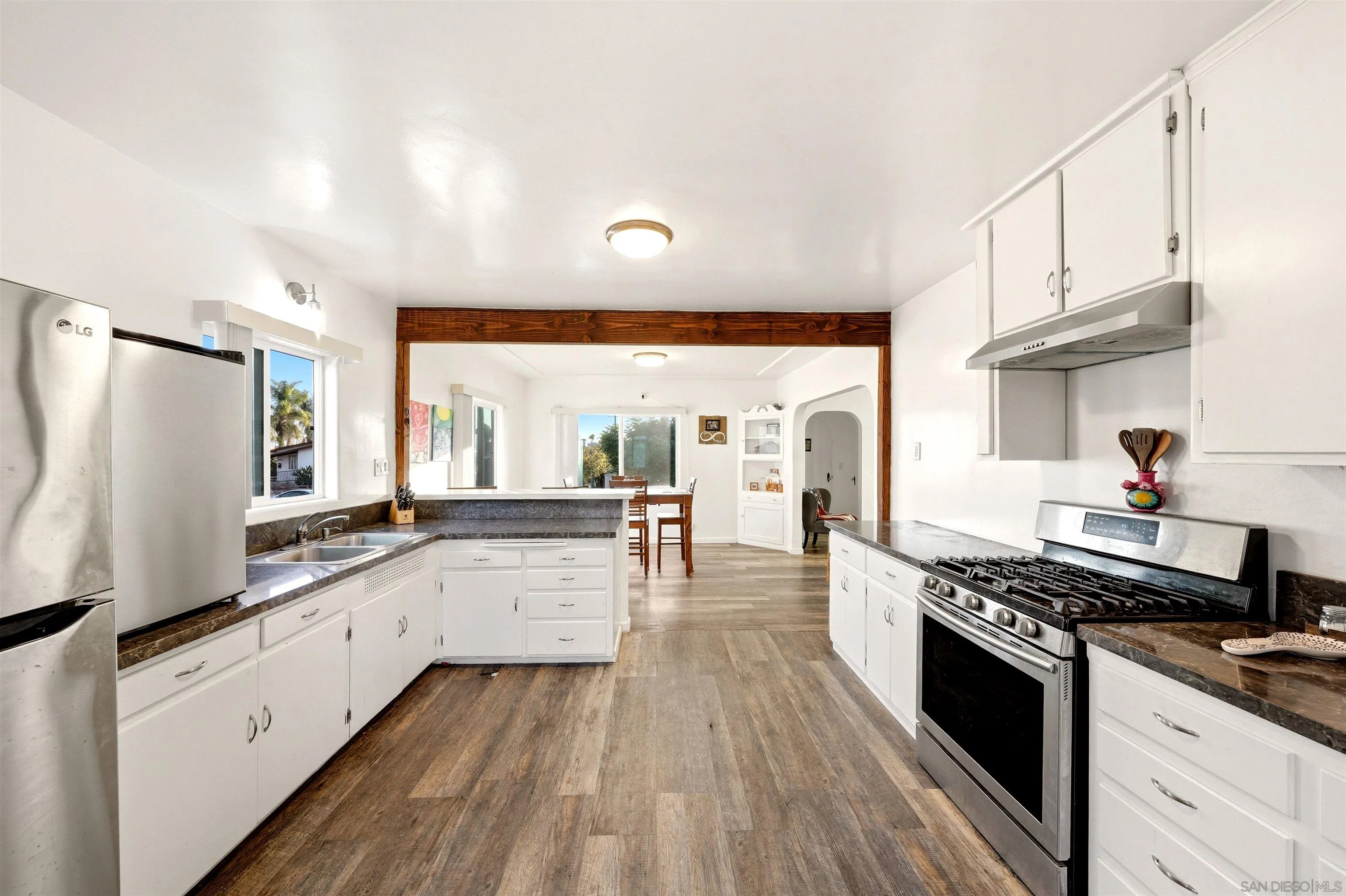https://cdn.realtyfeed.com/cdn/127/260019178/cecc166cd06e13757cdcada345575f14.webp