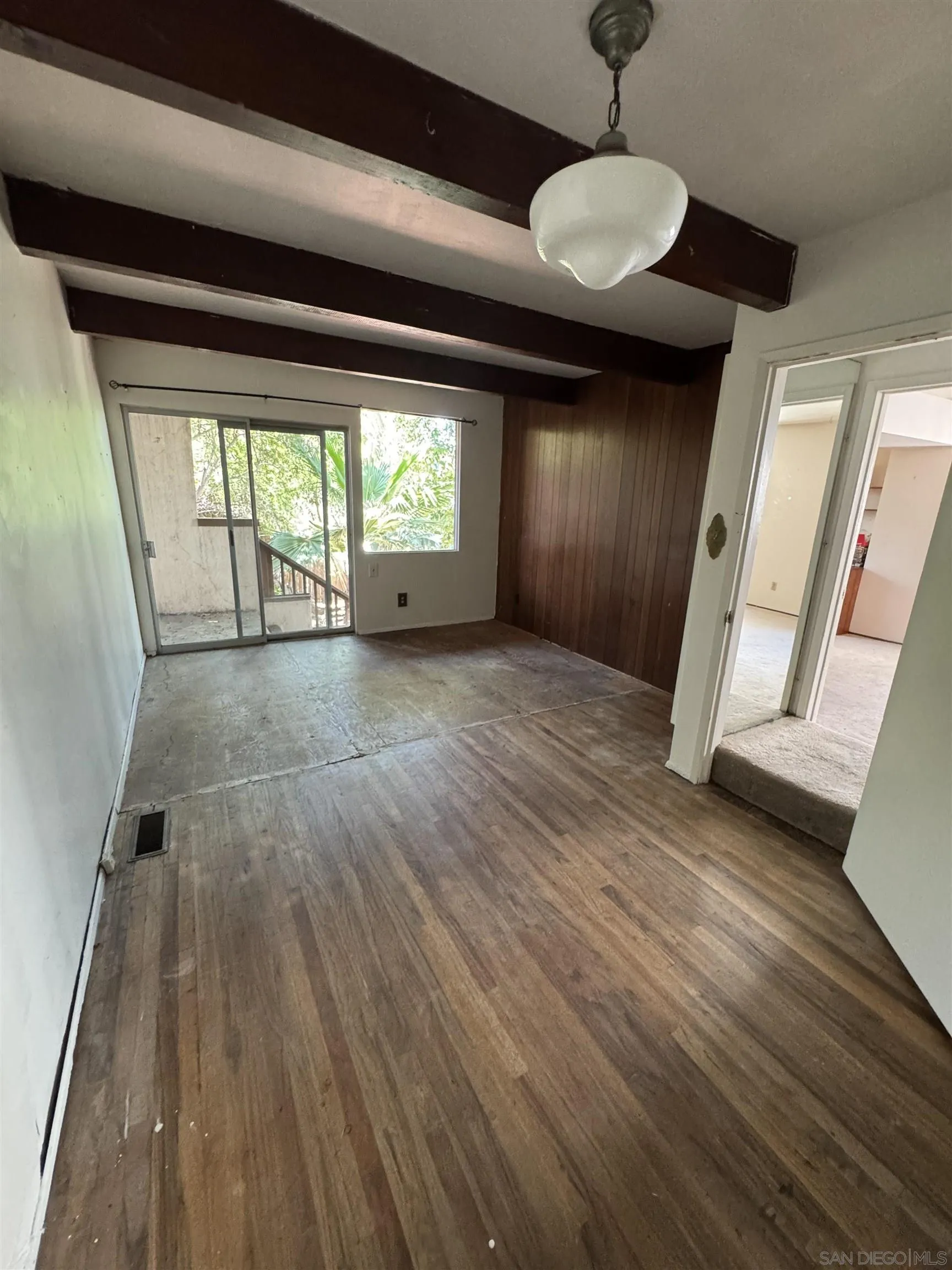 https://cdn.realtyfeed.com/cdn/127/260019180/65af0acafbbbd894778a492f63d056cc.webp