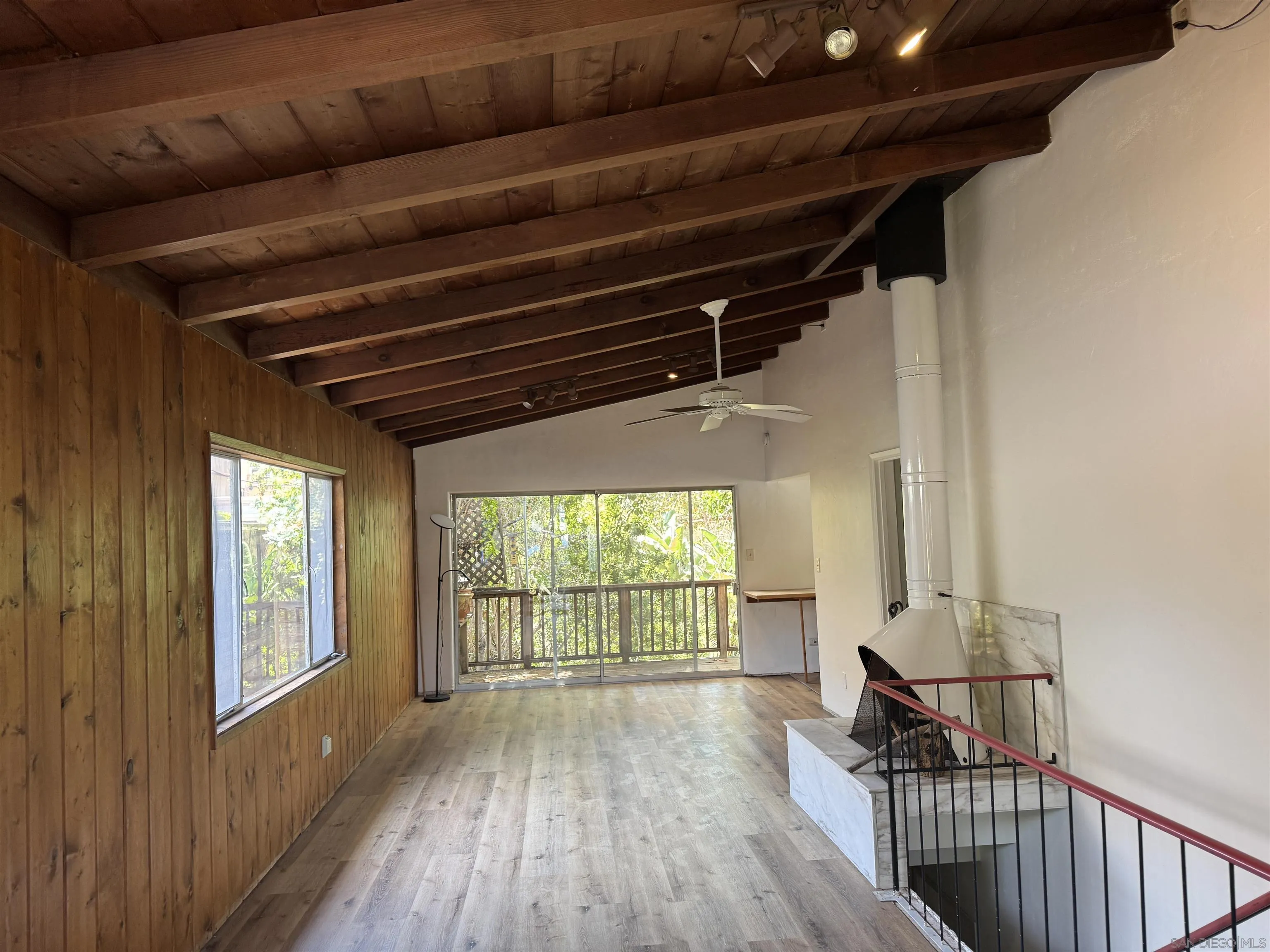 https://cdn.realtyfeed.com/cdn/127/260019180/7fac95a15532105a0a5bffd36112d57e.webp