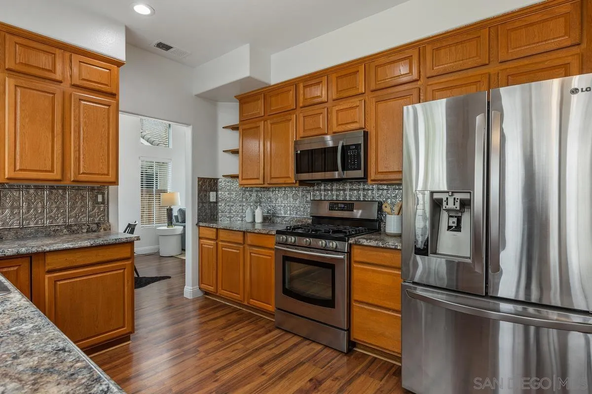 https://cdn.realtyfeed.com/cdn/127/260019181/e02ba9361aa7cf2b536ed865ce4c6849.webp