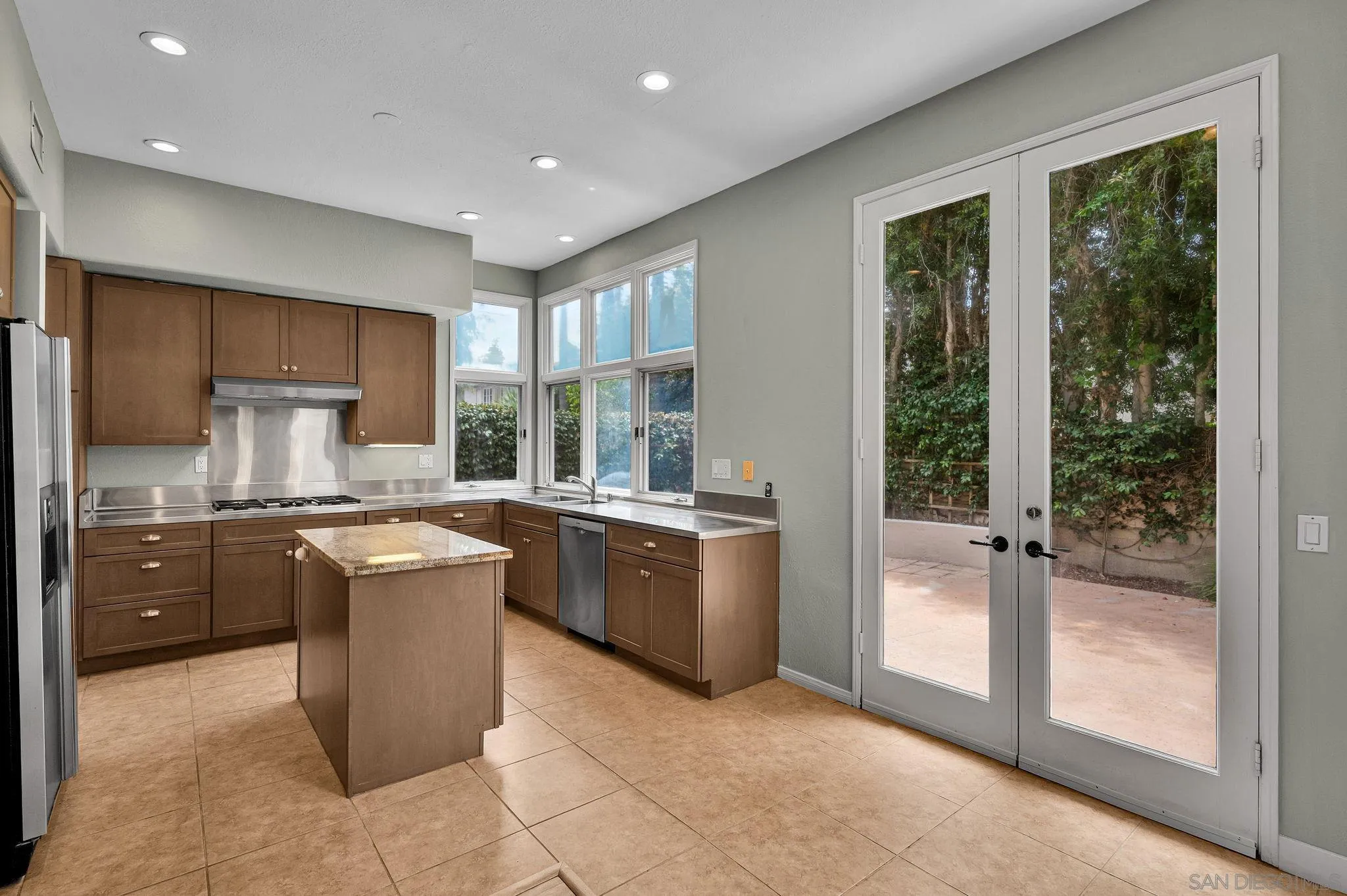 Photo #15: 260019183 Listing: Photo #15