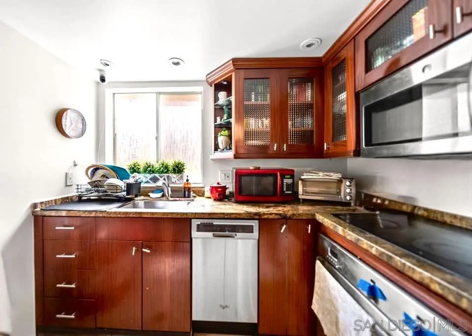 Photo #6: 260019184 Listing: Photo #6