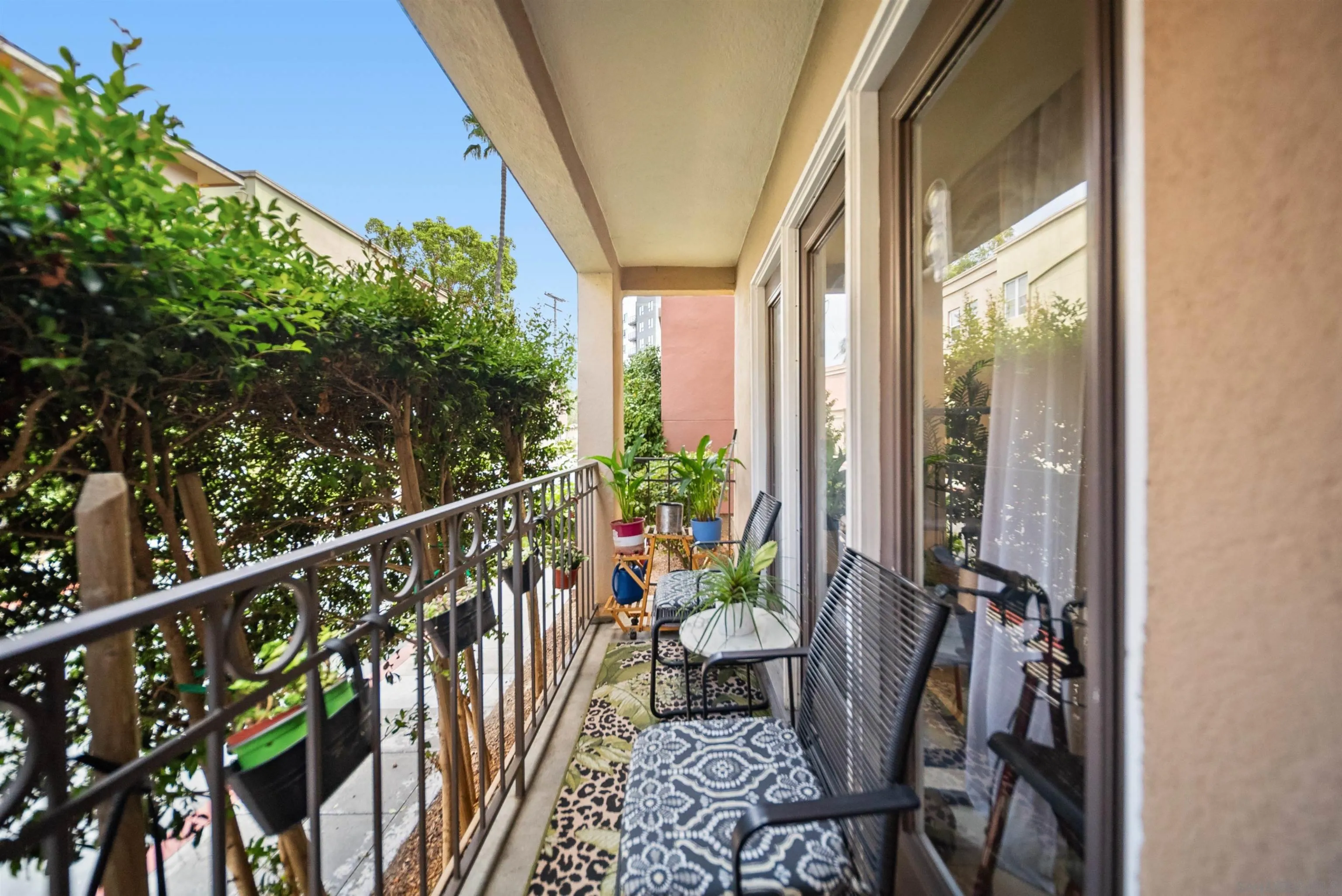 Photo #1: 260019184 Listing: Photo #1
