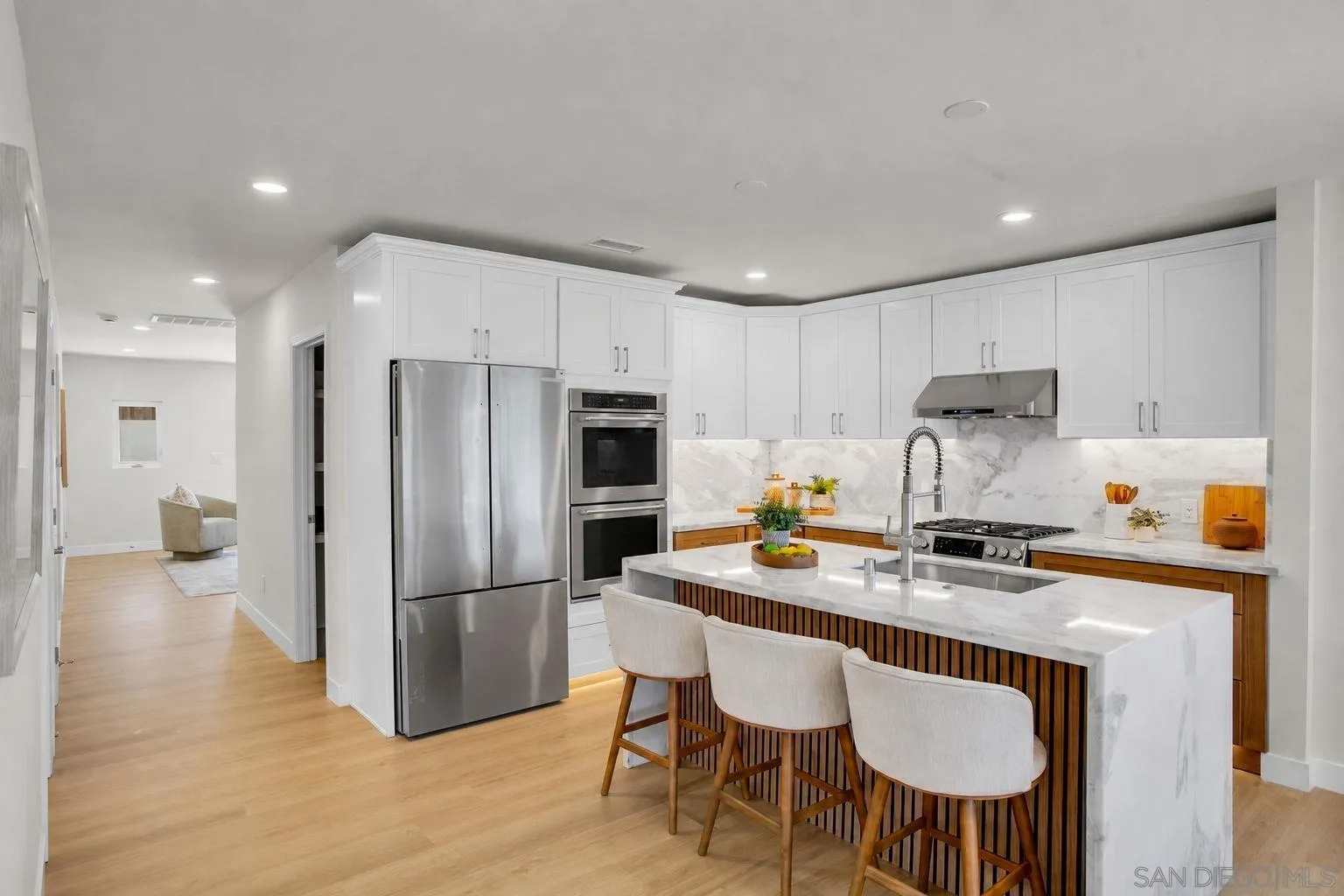 https://cdn.realtyfeed.com/cdn/127/260019185/0f96a8f781c2ce092ea87ebff17944b3.webp