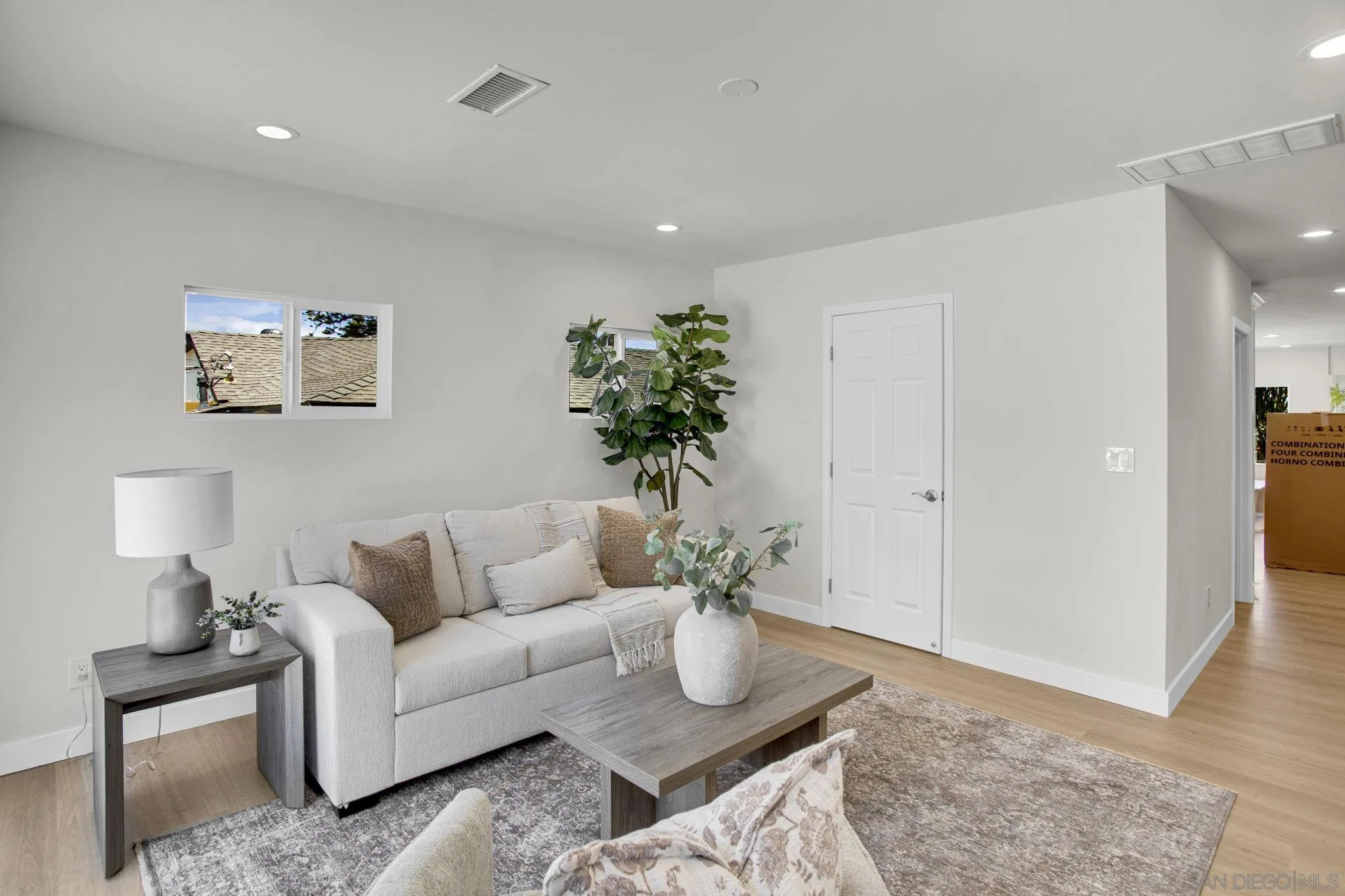 https://cdn.realtyfeed.com/cdn/127/260019185/42732e2a32f0ea22dffe21614fb9afe3.webp