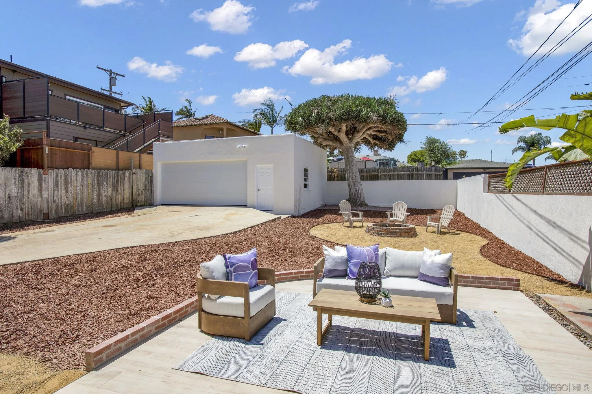 https://cdn.realtyfeed.com/cdn/127/260019185/57a445ac5c373173161f572dd9a24583.webp