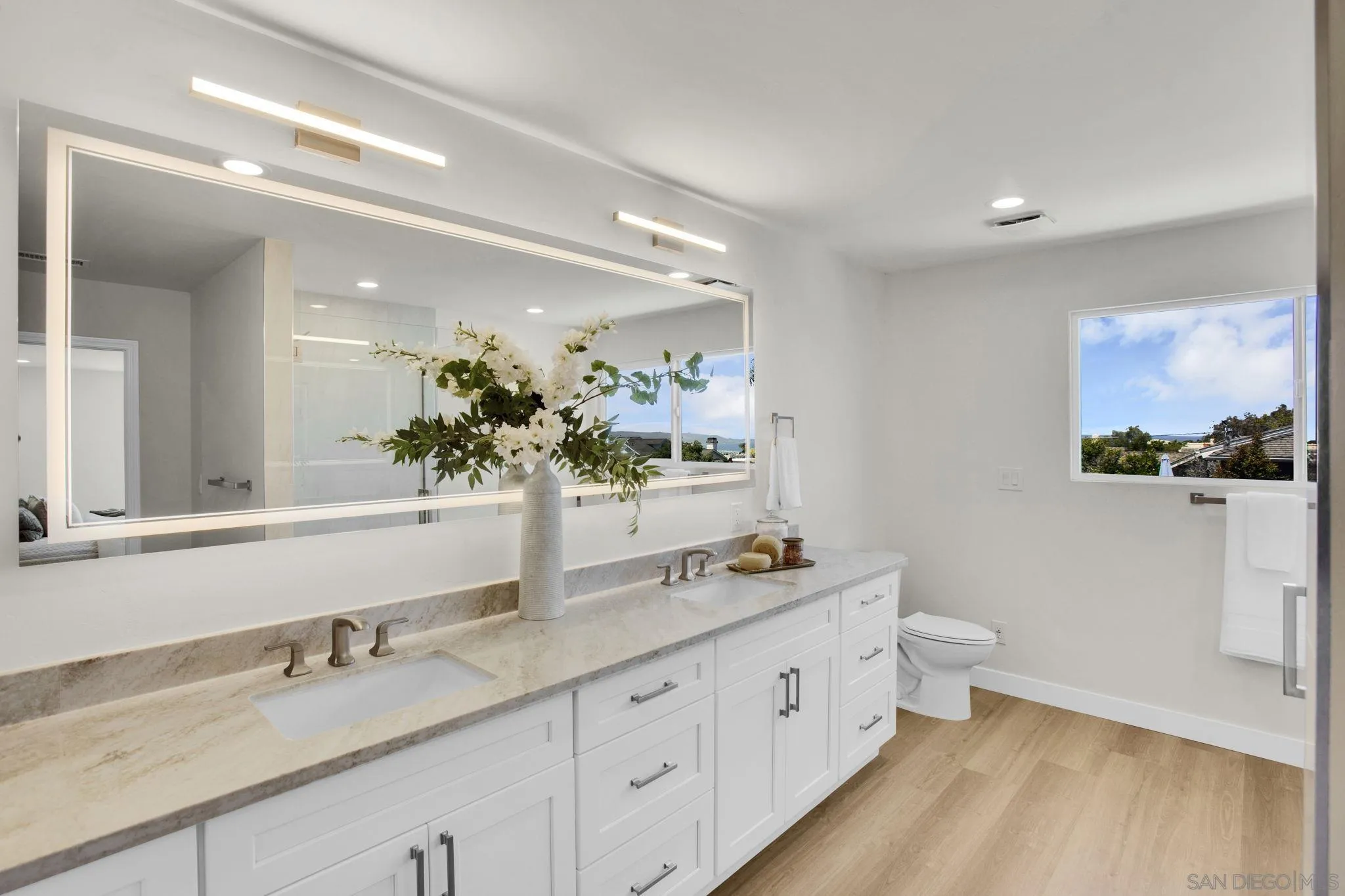 https://cdn.realtyfeed.com/cdn/127/260019185/6b2ea2e6ff7a4f93011666bb663ae9c2.webp