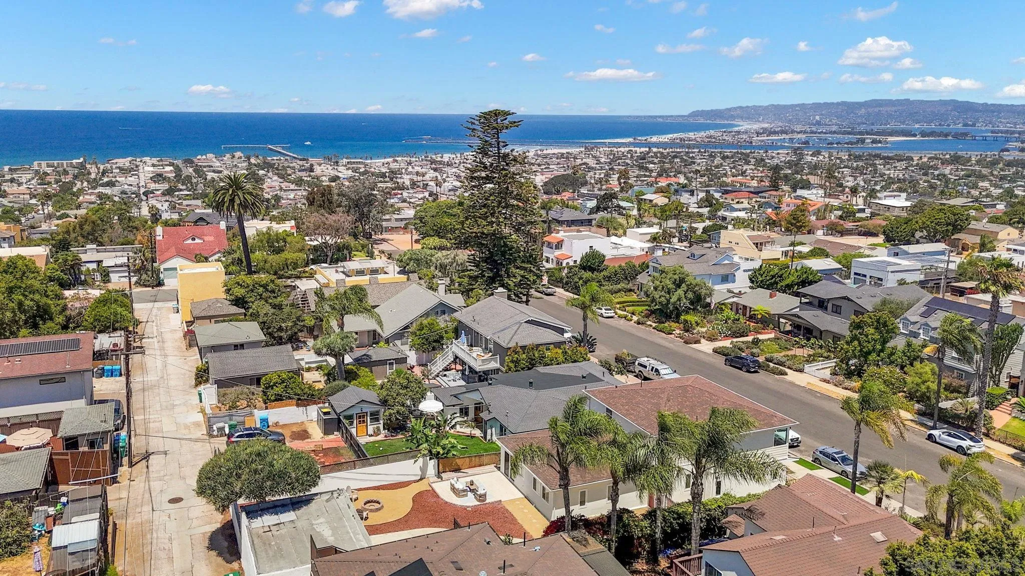 https://cdn.realtyfeed.com/cdn/127/260019185/b9f9174f61151961a511e8be1dc0abf8.webp