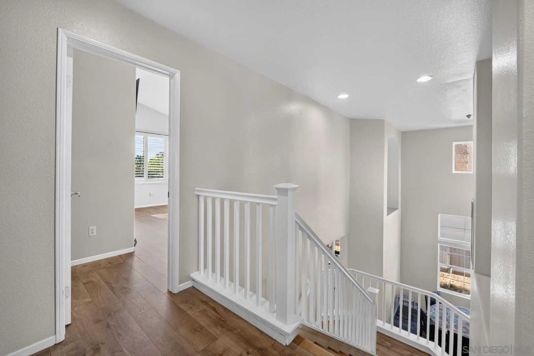 https://cdn.realtyfeed.com/cdn/127/260019186/3b951f39727a91bfed332ca8a91bd2c3.webp