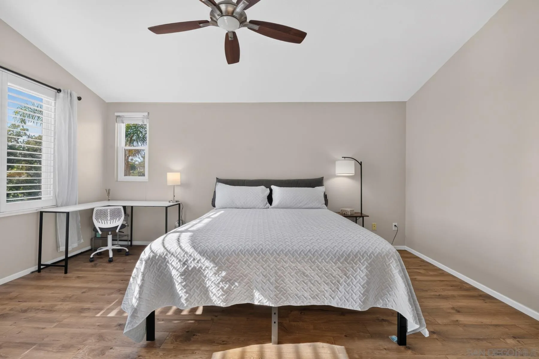 https://cdn.realtyfeed.com/cdn/127/260019186/81f049e52b01a99e49a46333d5d388b2.webp