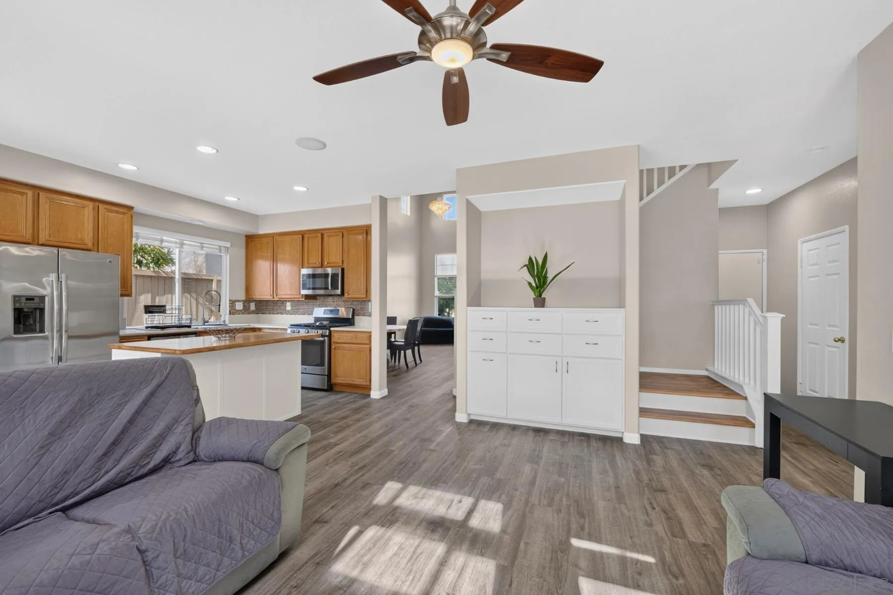 https://cdn.realtyfeed.com/cdn/127/260019186/a036fd14c5faf602d21d78081a642022.webp