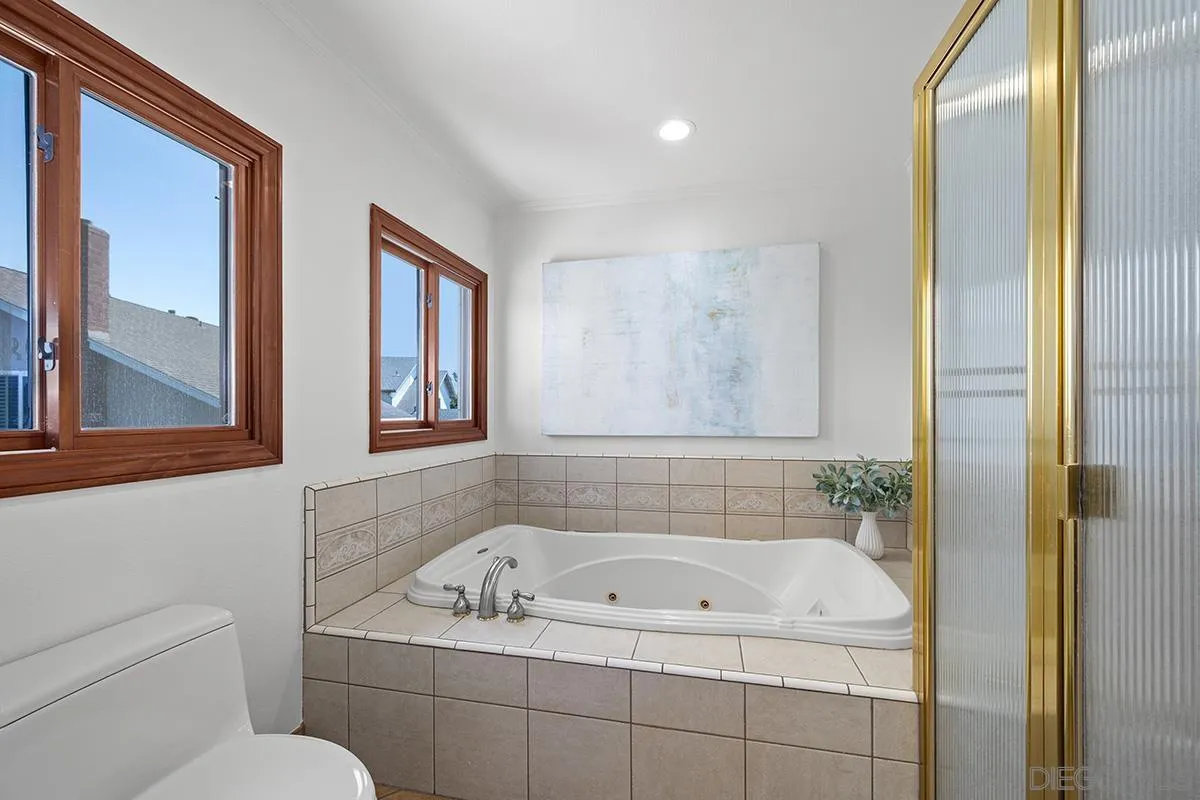 https://cdn.realtyfeed.com/cdn/127/260019191/13ea541b214cd5efefaa43d9676d2a79.webp