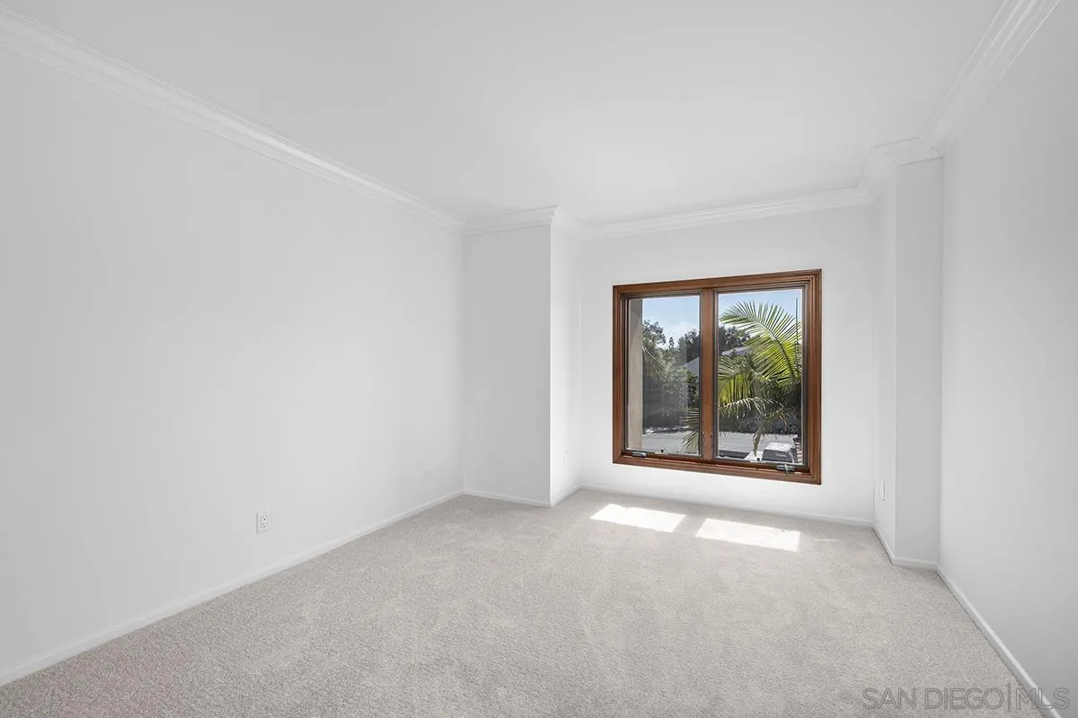 https://cdn.realtyfeed.com/cdn/127/260019191/74ad68f7c3ff526a0a0fe4cbe0ad1b3a.webp