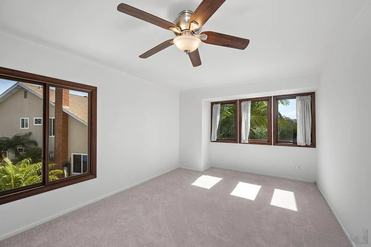 https://cdn.realtyfeed.com/cdn/127/260019191/e4a6f924f21e16dc1c5416c2eb8a4aa4.webp
