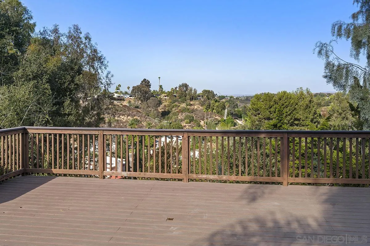https://cdn.realtyfeed.com/cdn/127/260019191/fb6311a6d6d07884bcf5fd71b34ead25.webp