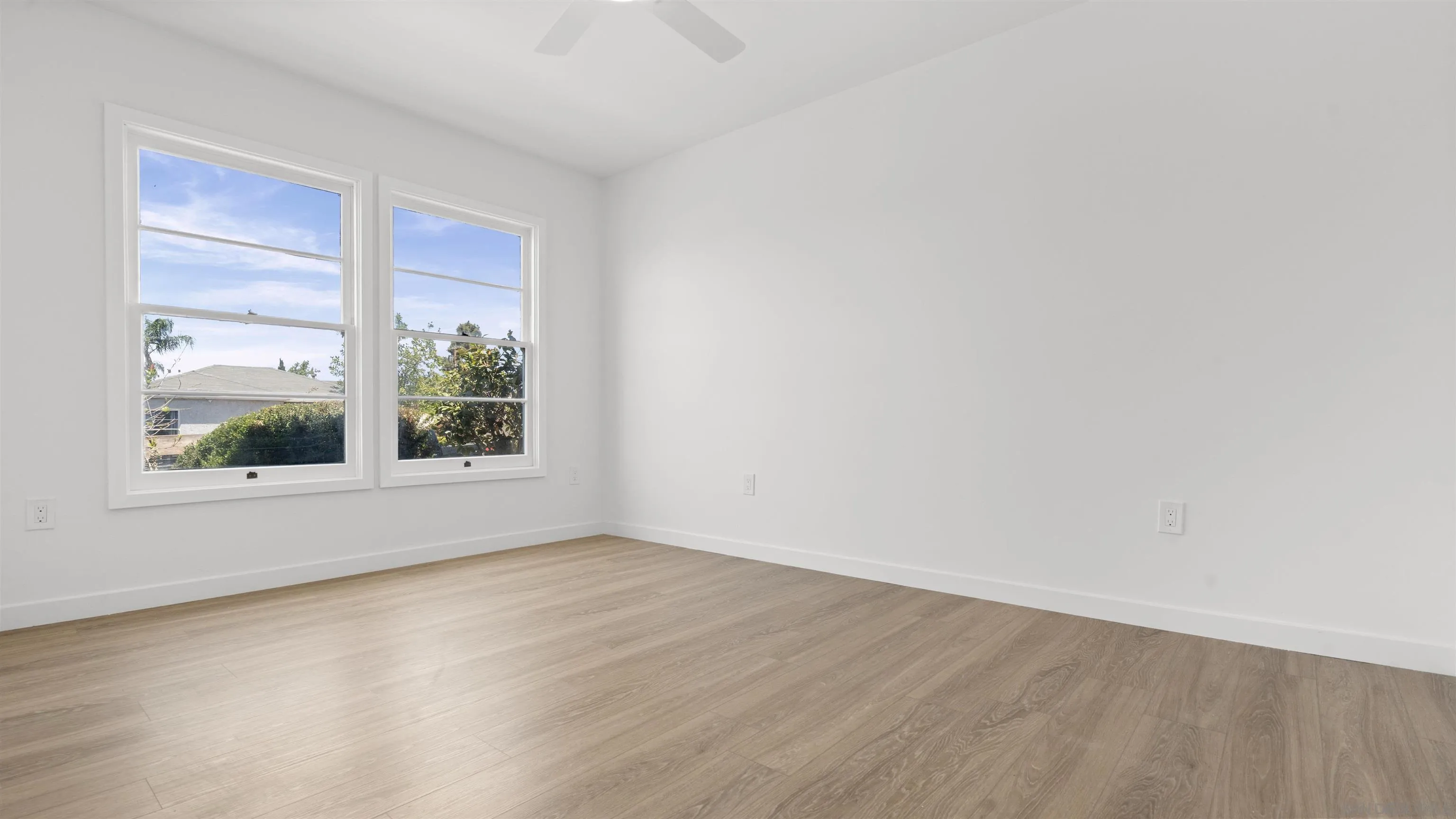 https://cdn.realtyfeed.com/cdn/127/260019192/44ab66b92f57be12af3dacb18088cecf.webp