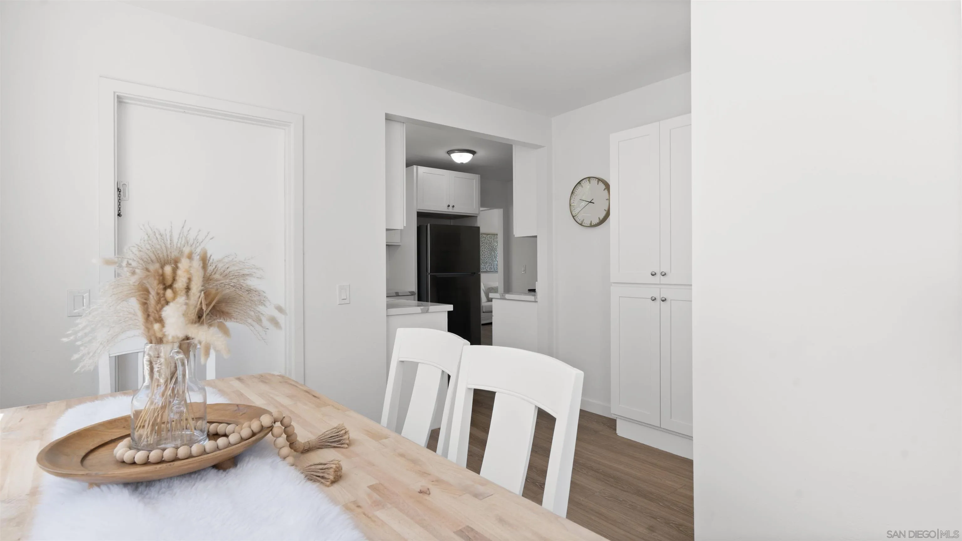 https://cdn.realtyfeed.com/cdn/127/260019192/9e93ebaf7ebb264a82aa112c46827a5a.webp