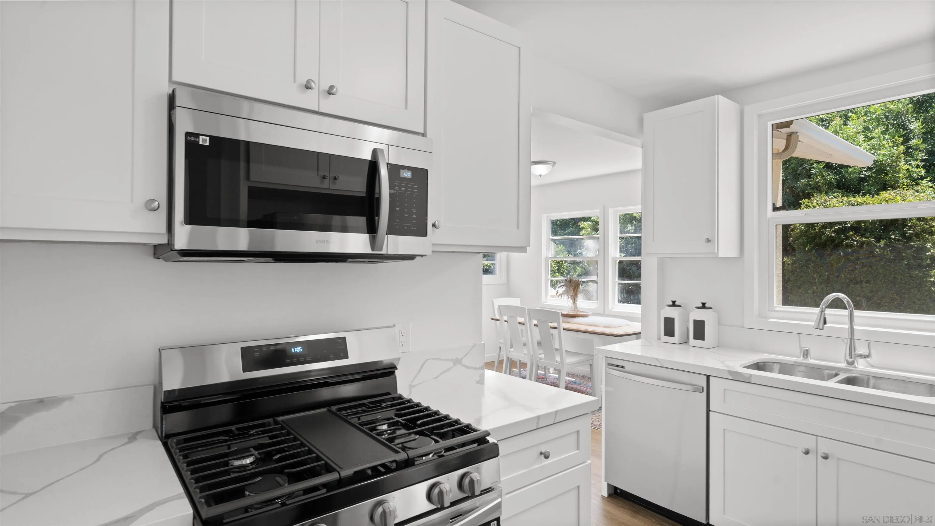 https://cdn.realtyfeed.com/cdn/127/260019192/ebce884c4a09fda047ebcf568cae9a49.webp