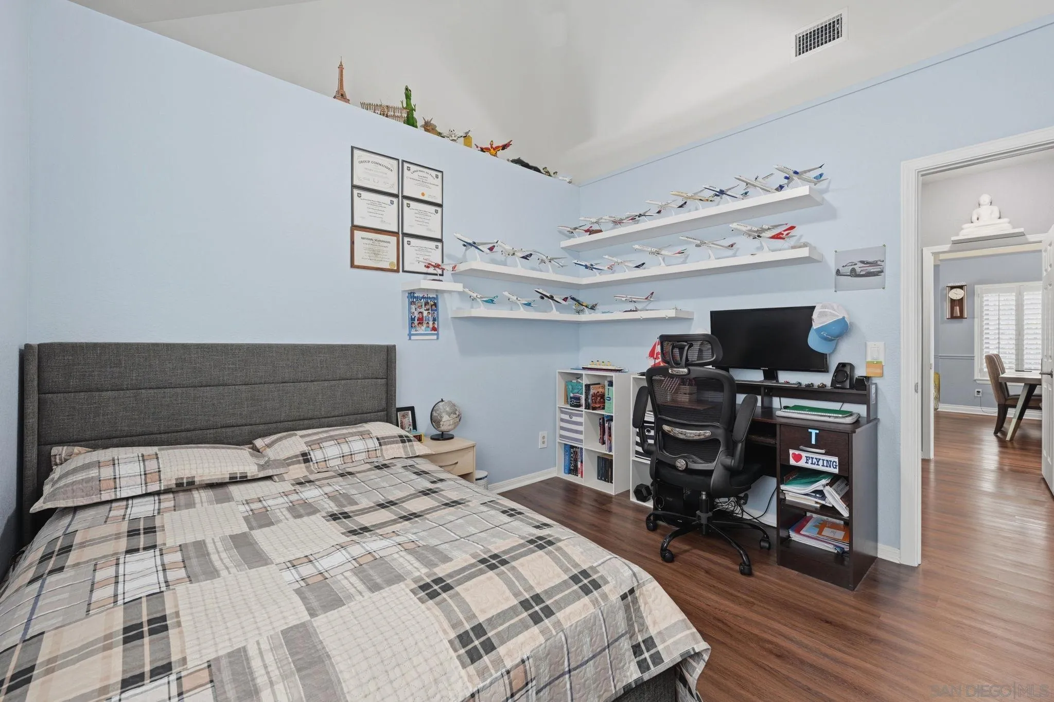 https://cdn.realtyfeed.com/cdn/127/260019195/0c53c3bbecc0ecc6b93f9709847e33d4.webp